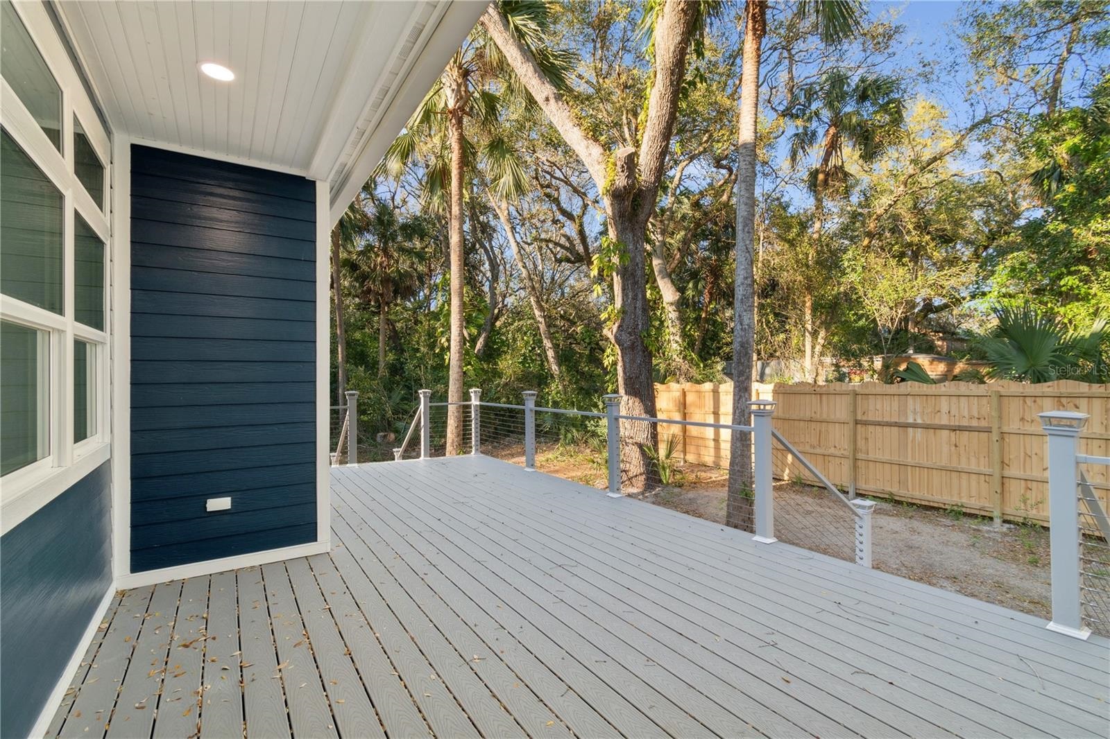 Image 4 of 55 For 117 Hernandez Ave