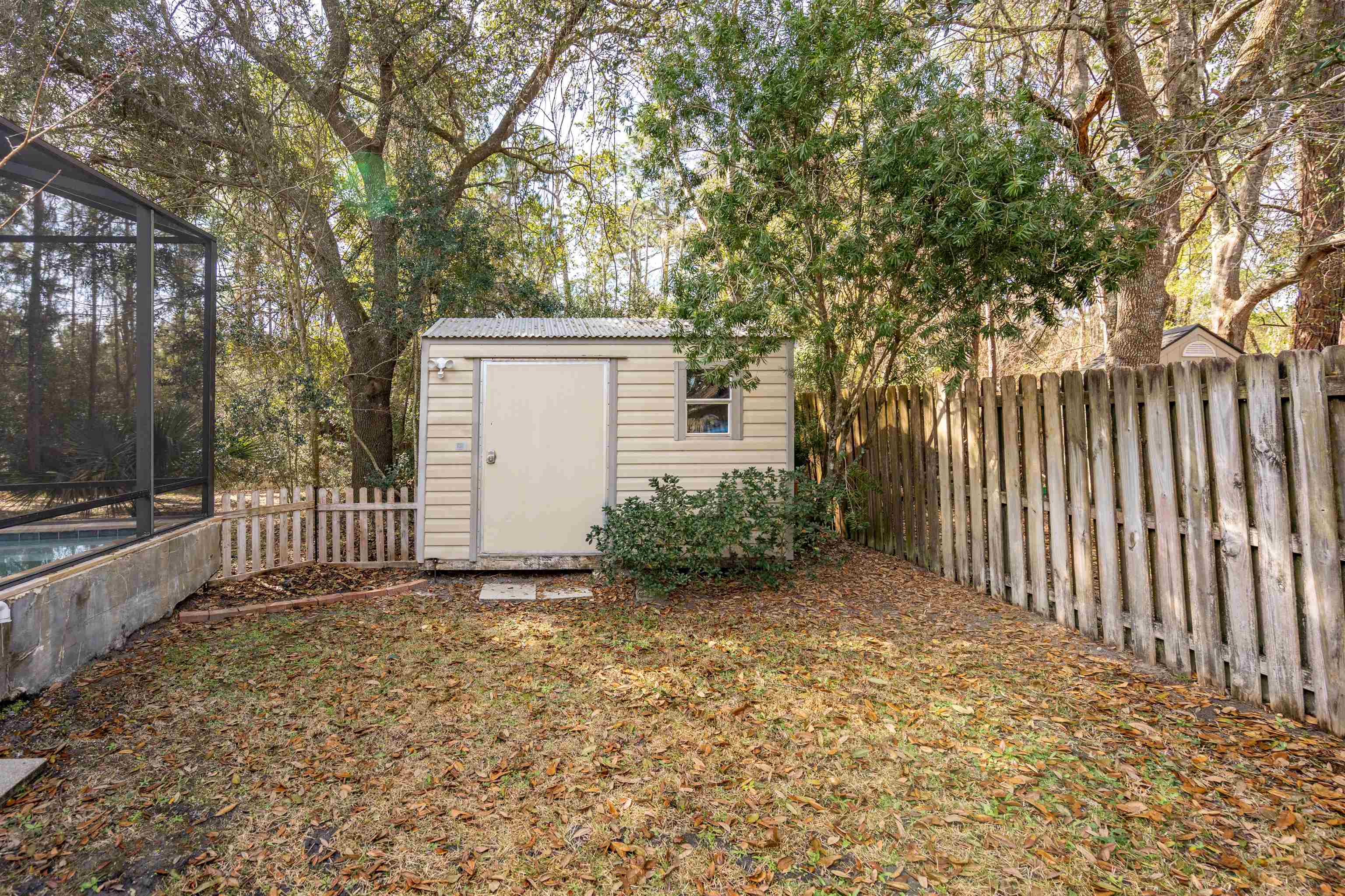 Image 34 of 63 For 221 Cacique Drive