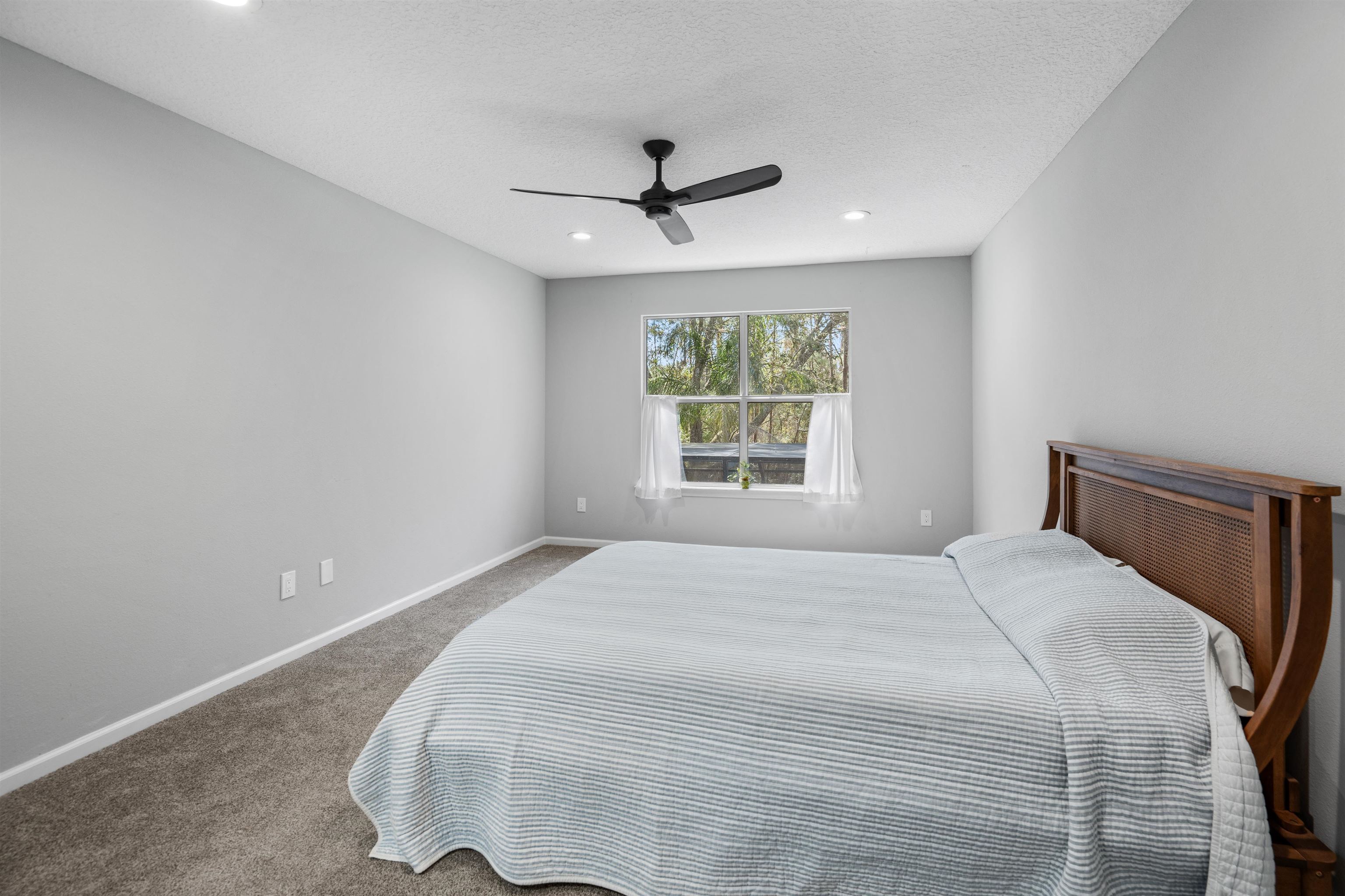 Image 54 of 63 For 221 Cacique Drive