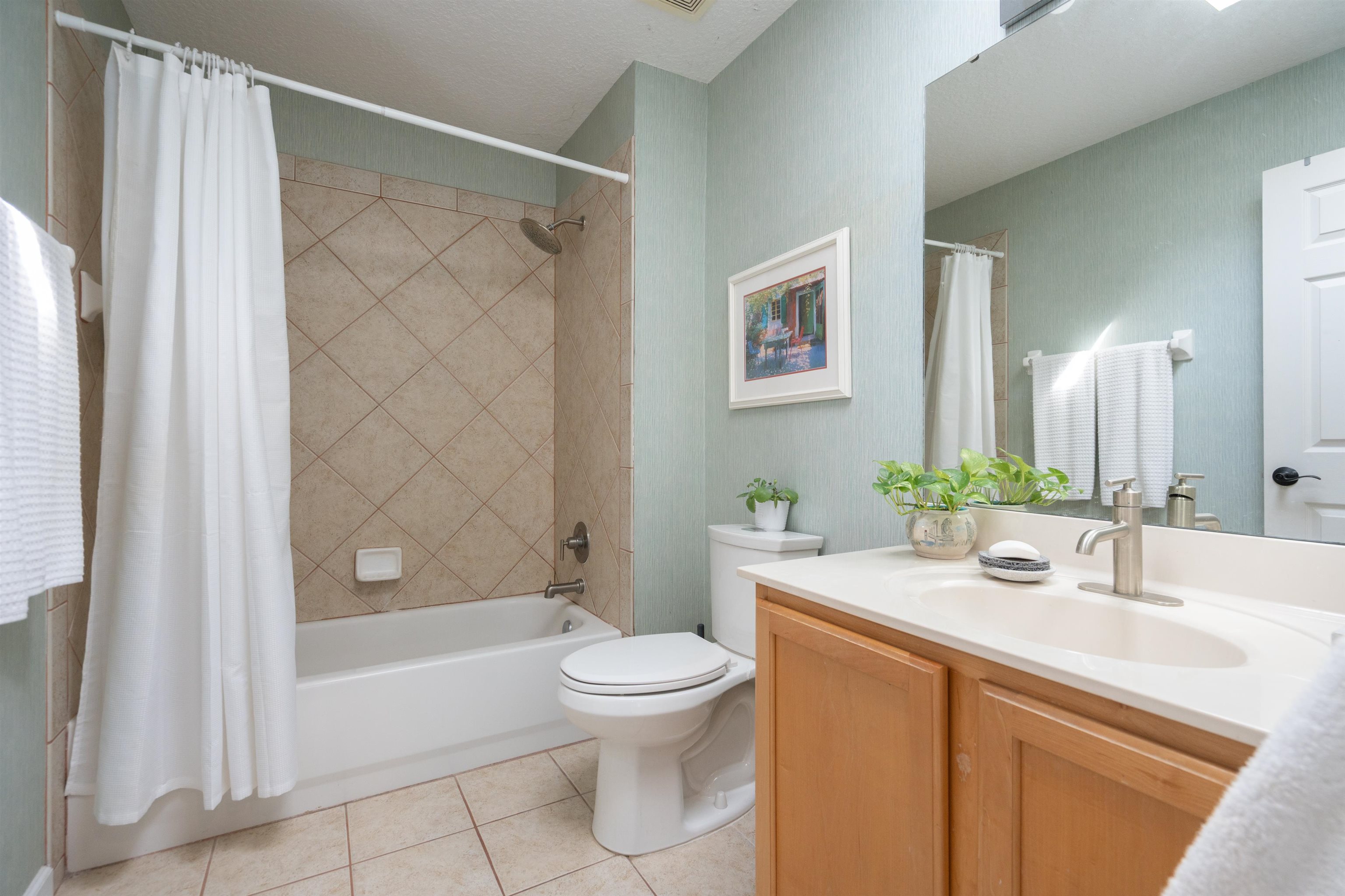 Image 56 of 63 For 221 Cacique Drive