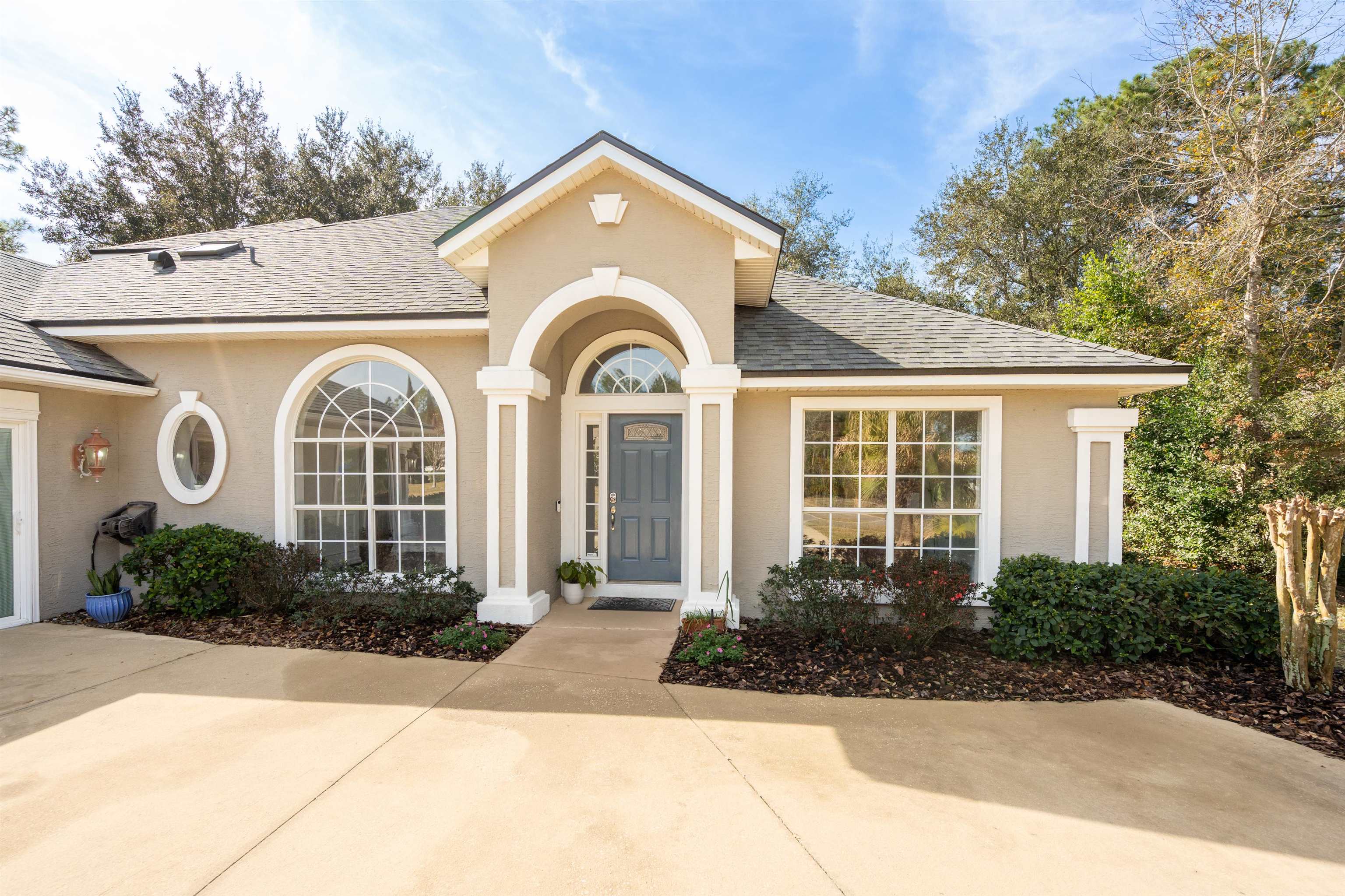 Image 7 of 63 For 221 Cacique Drive