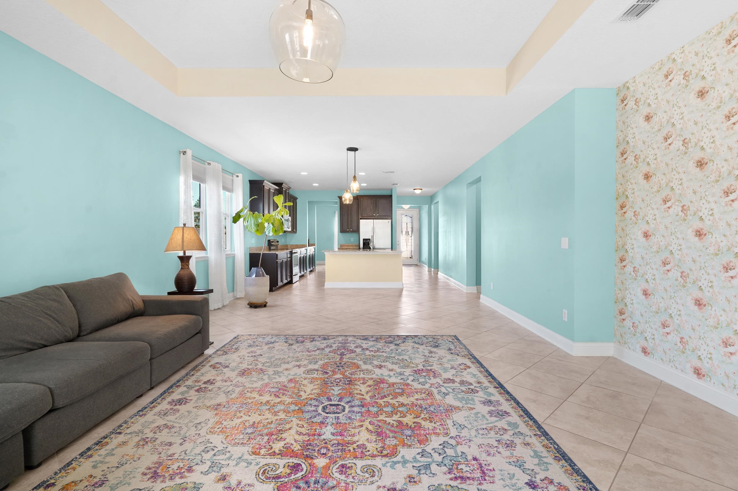 Image 15 of 43 For 104 Diamond Lake Drive