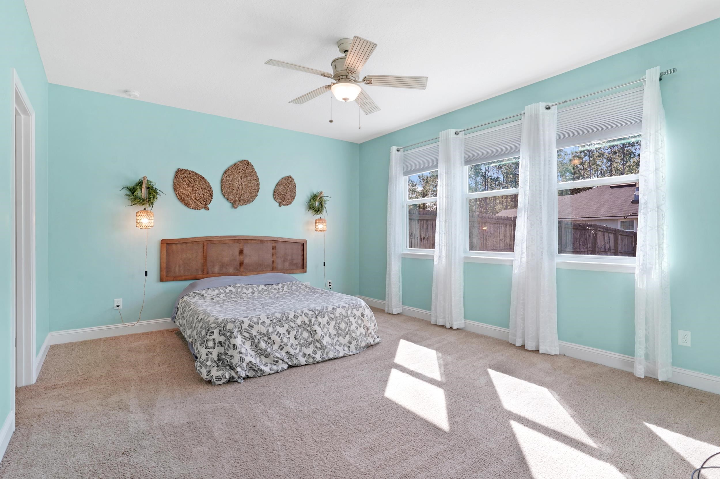 Image 17 of 43 For 104 Diamond Lake Drive