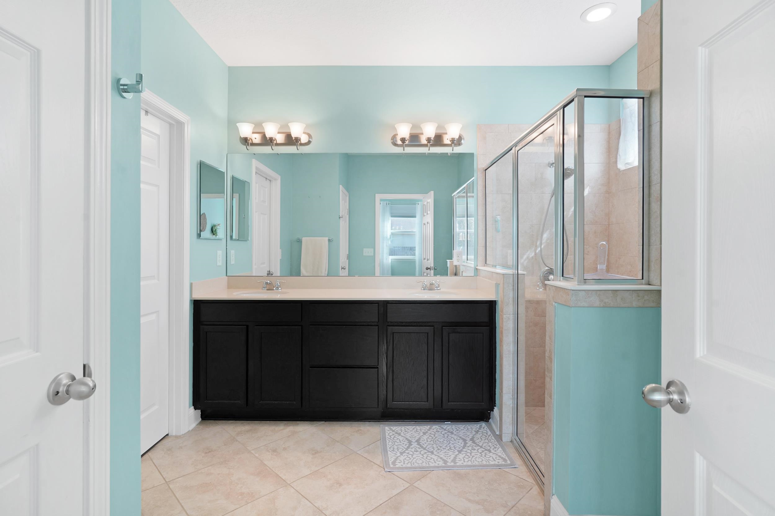 Image 20 of 43 For 104 Diamond Lake Drive