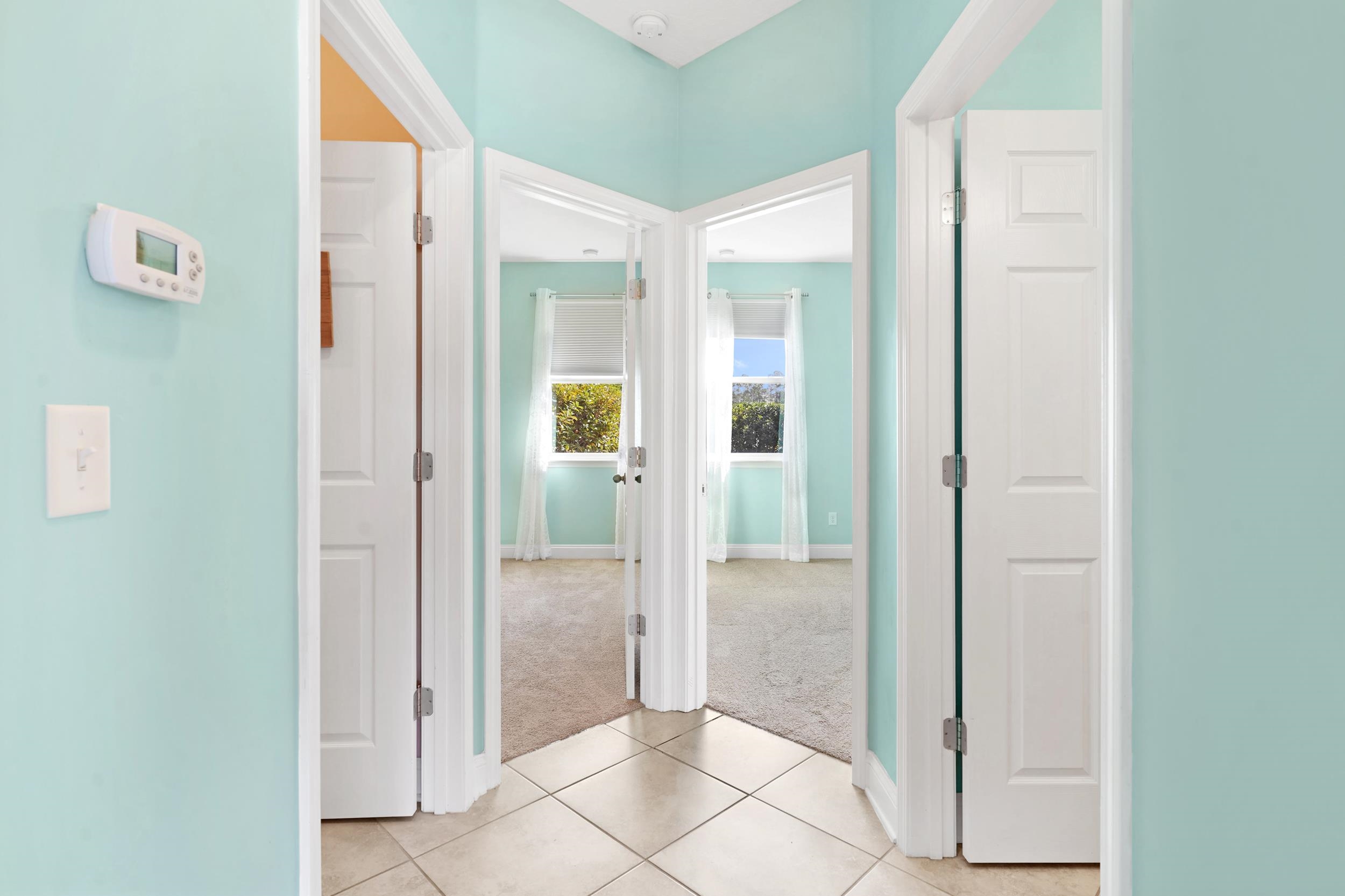 Image 22 of 43 For 104 Diamond Lake Drive