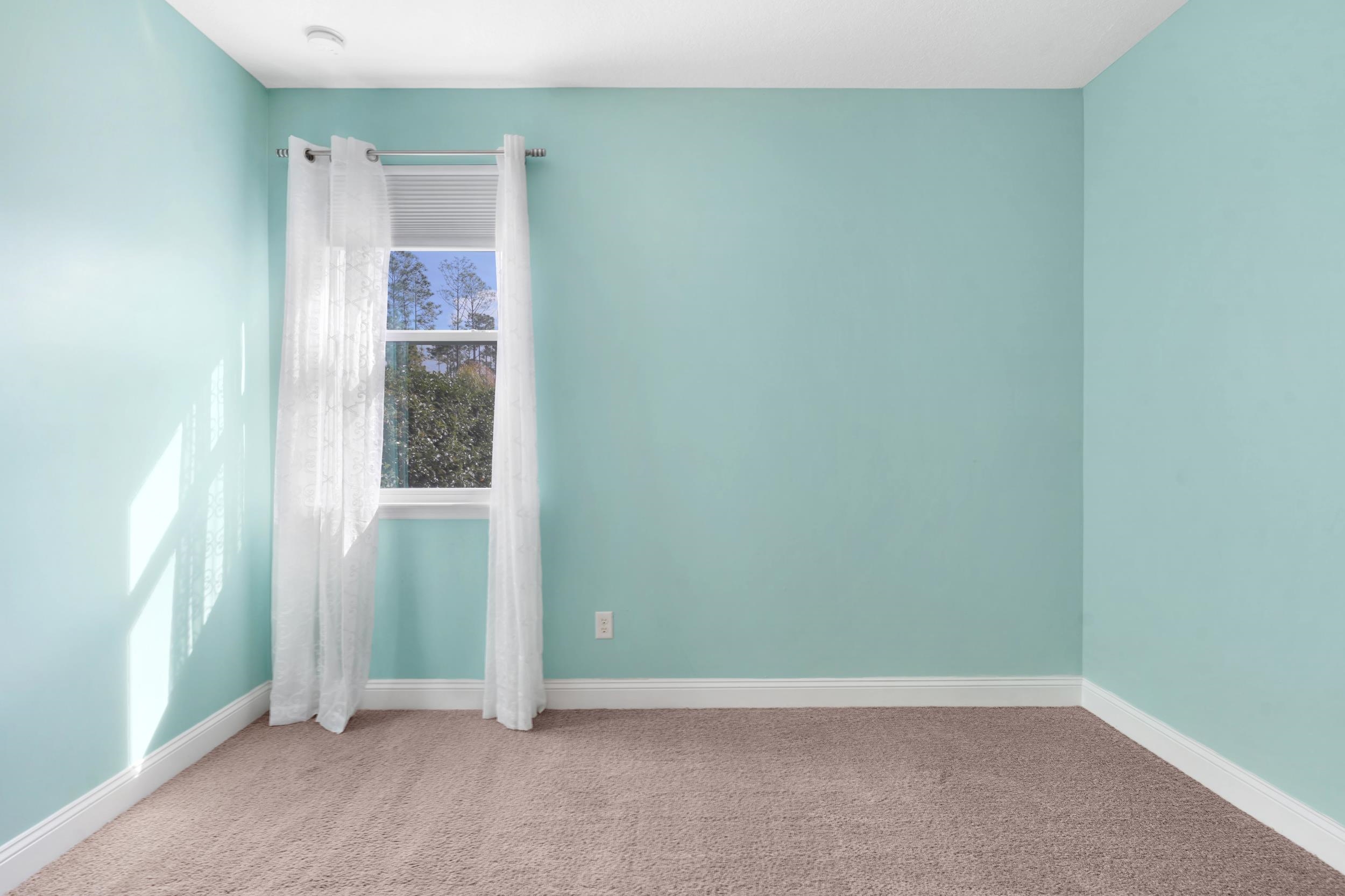 Image 26 of 43 For 104 Diamond Lake Drive