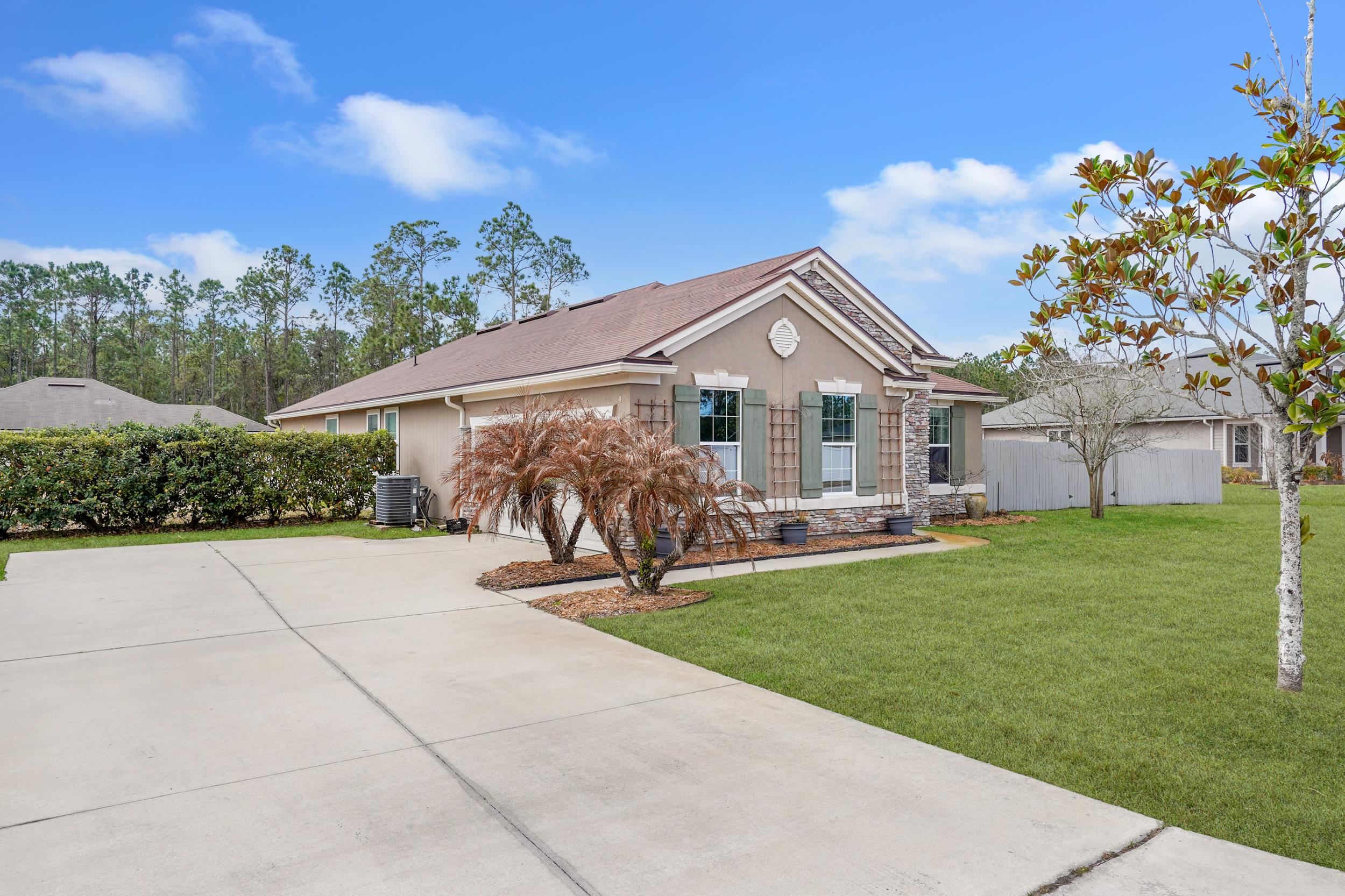 Image 38 of 43 For 104 Diamond Lake Drive