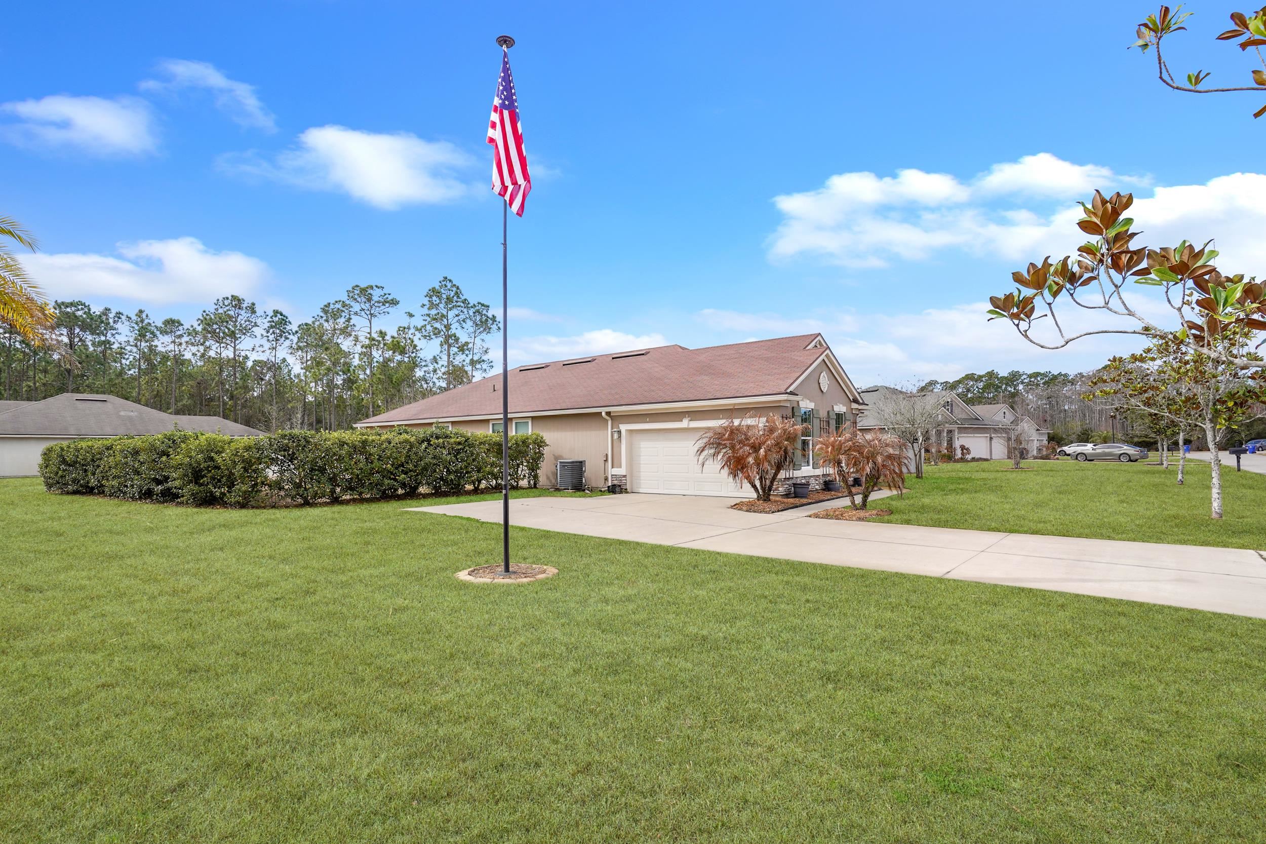 Image 39 of 43 For 104 Diamond Lake Drive