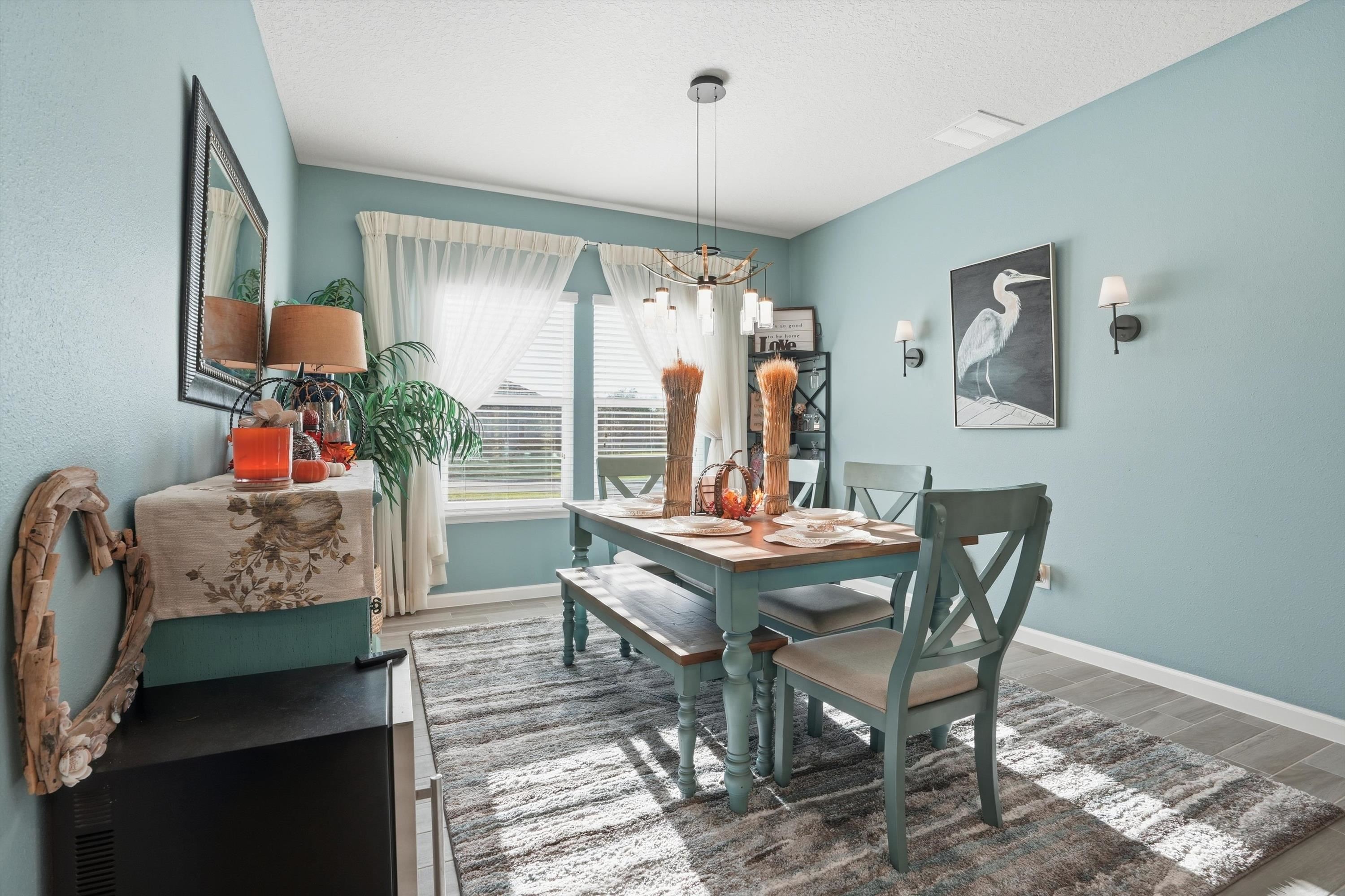 Image 11 of 44 For 20 Trumpco Dr