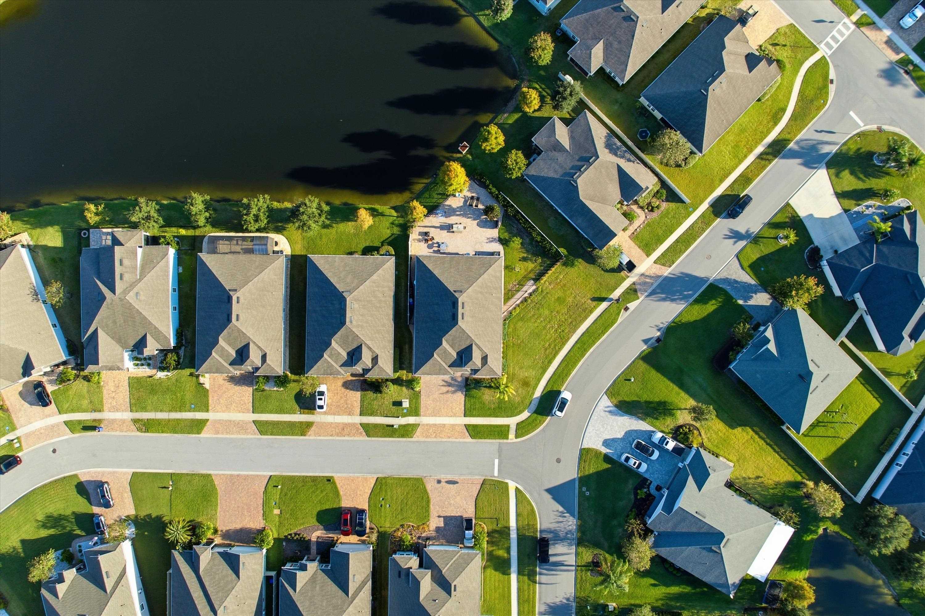 Image 35 of 44 For 20 Trumpco Dr