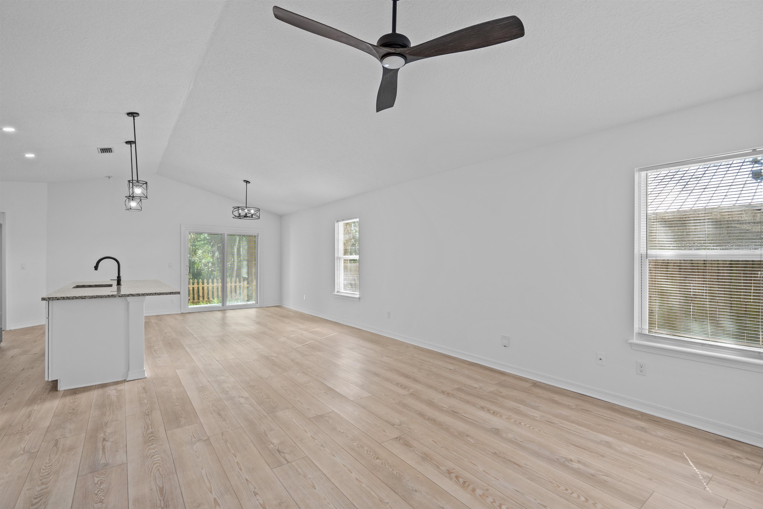 Image 16 of 41 For 236 Nesmith Avenue