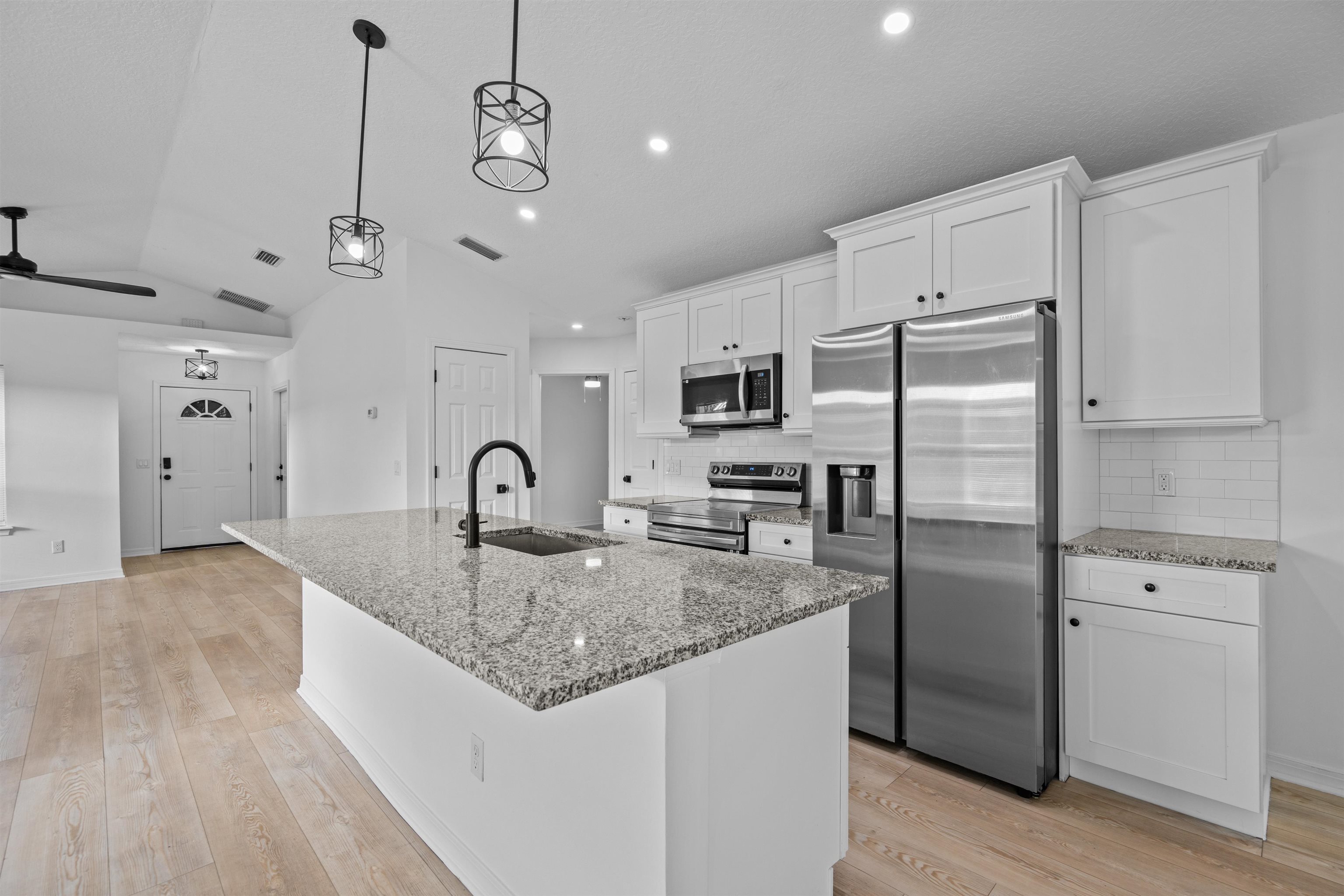 Image 22 of 41 For 236 Nesmith Avenue