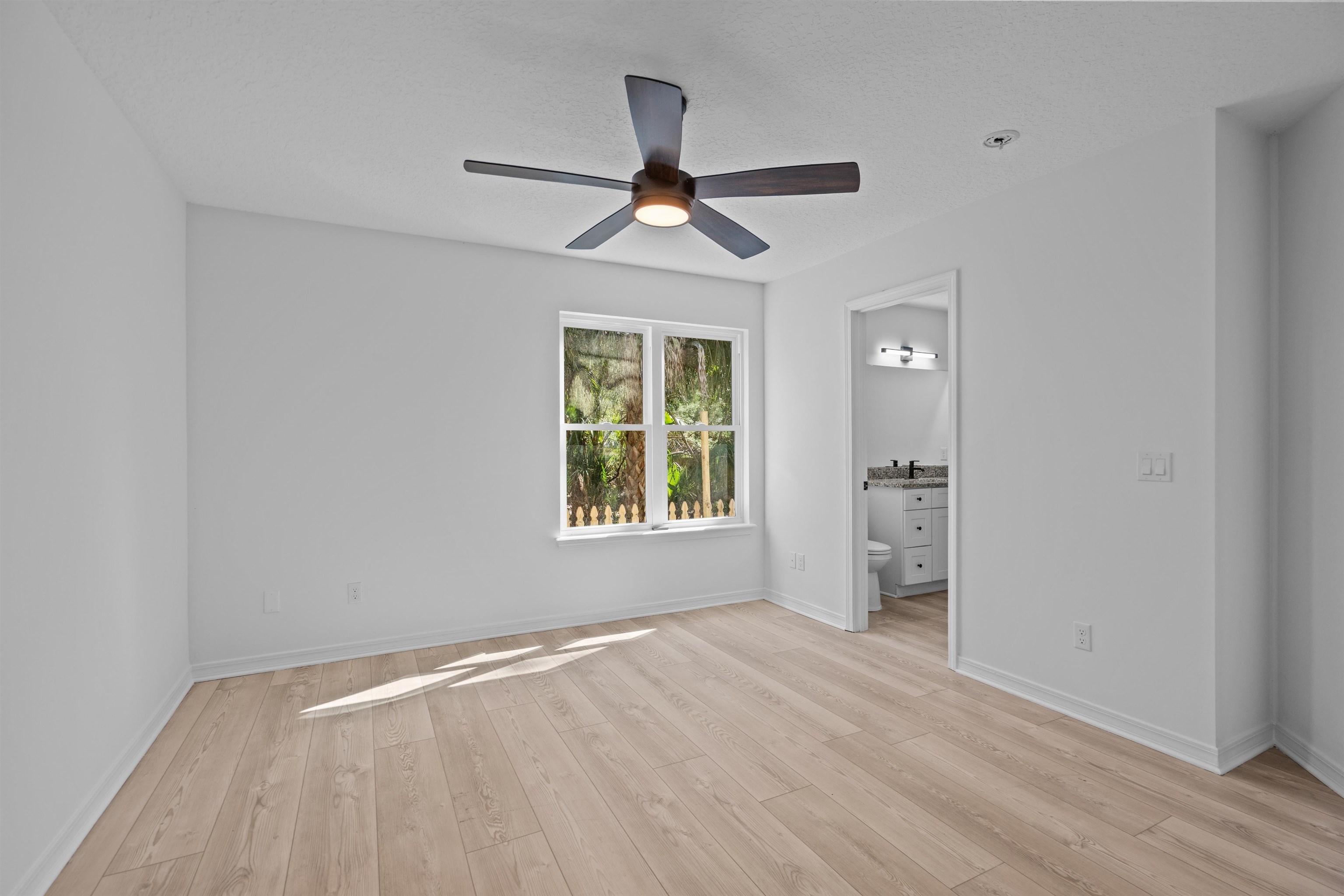 Image 34 of 41 For 236 Nesmith Avenue