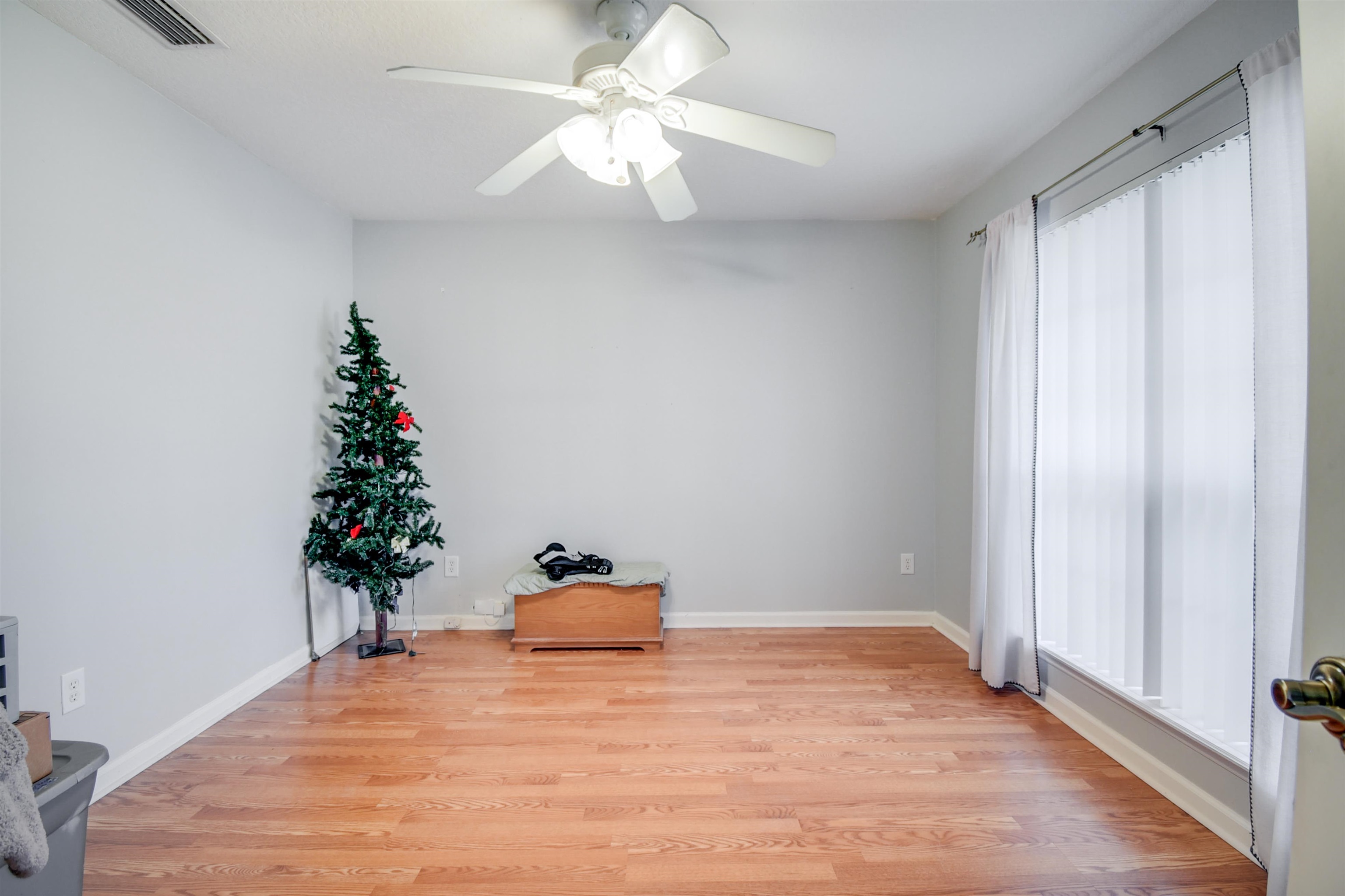 Image 6 of 44 For 5409 Cypress Links Blvd