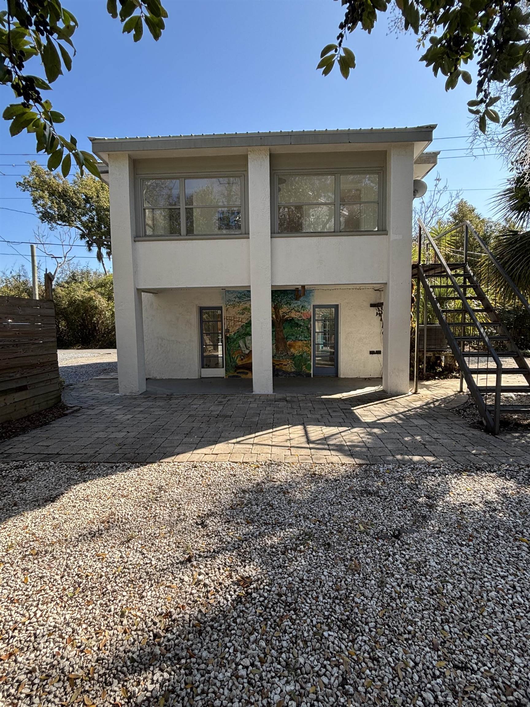 Image 18 of 20 For 50 San Carlos Ave E