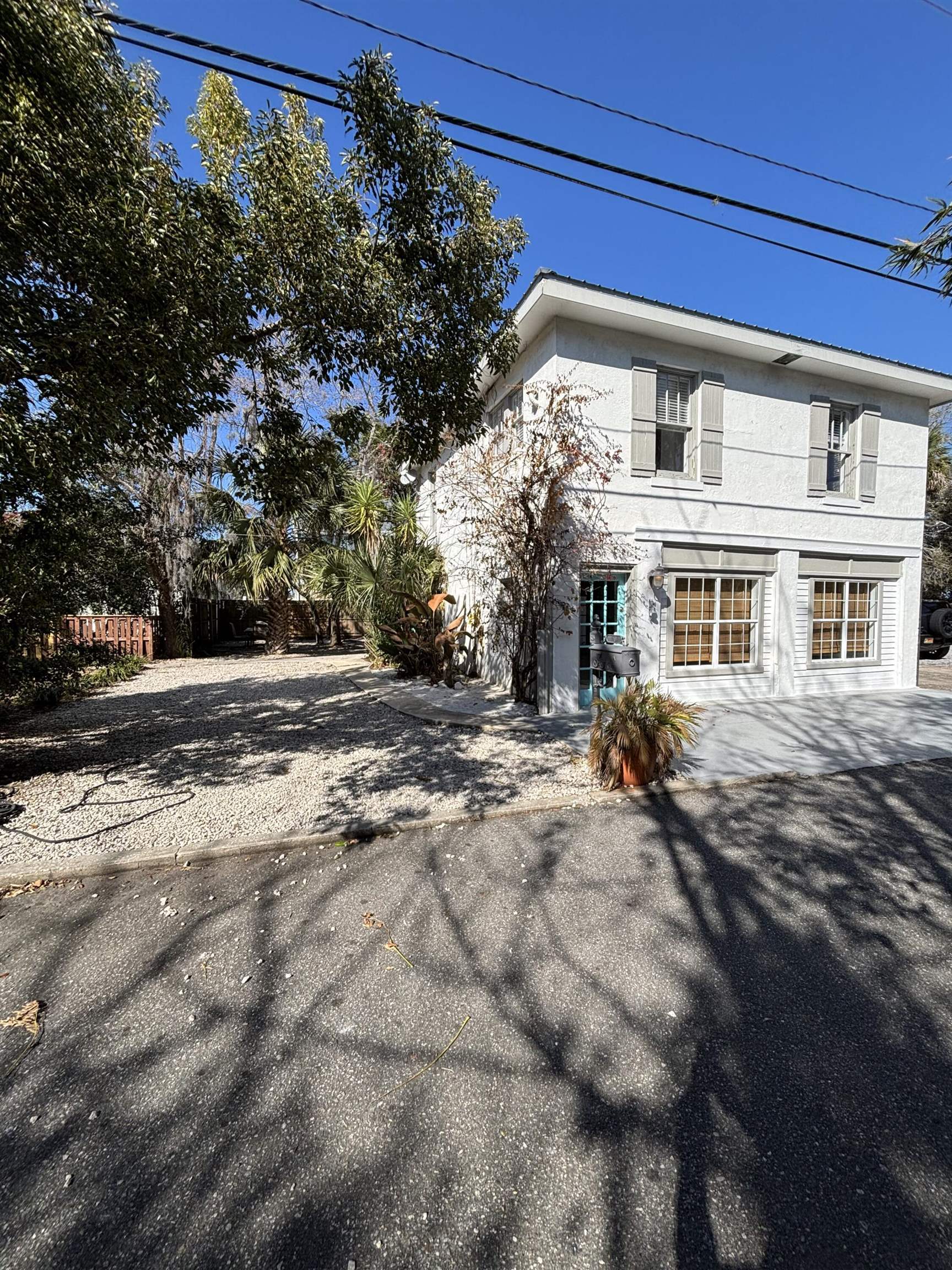 Image 4 of 20 For 50 San Carlos Ave E