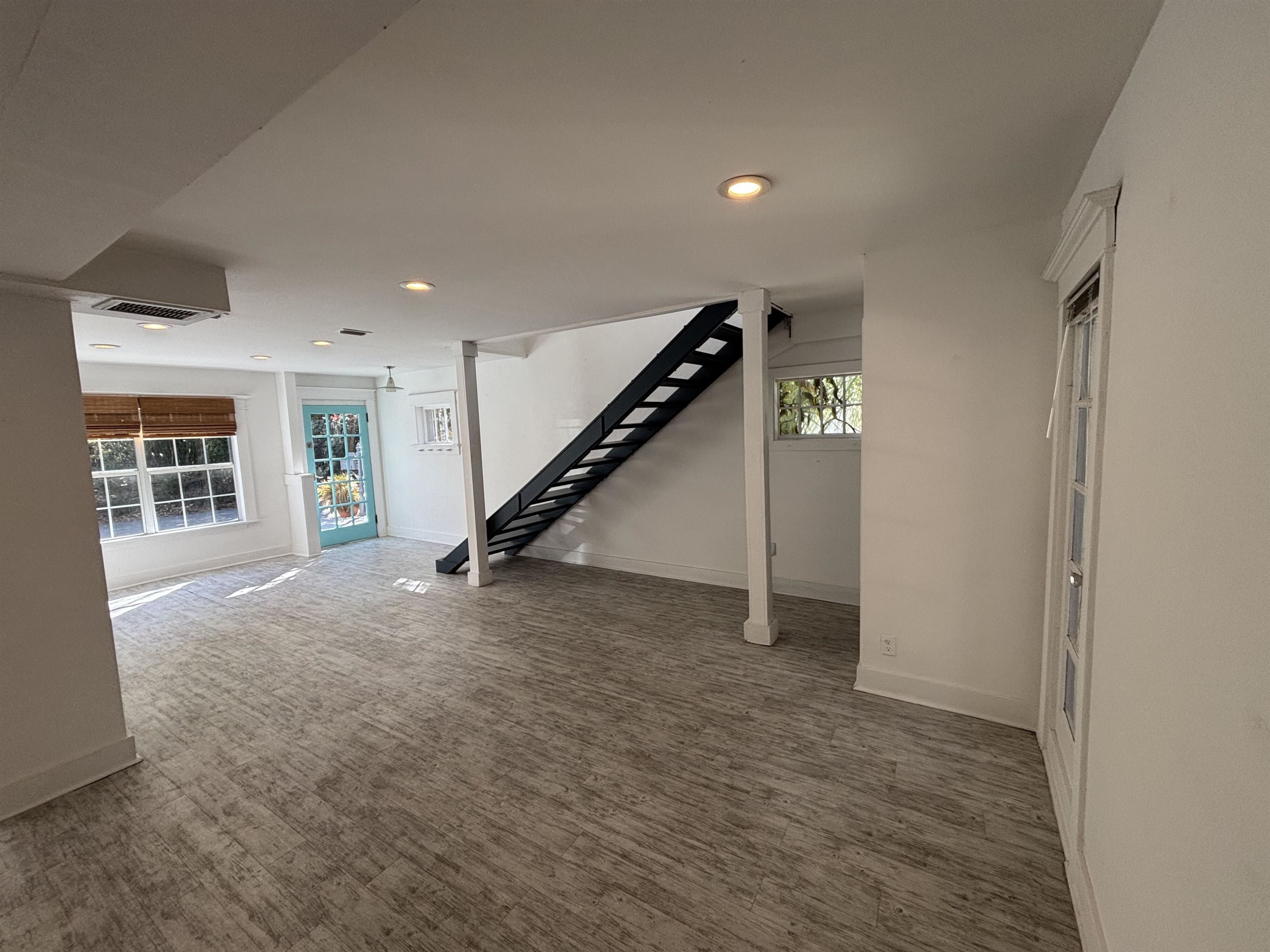 Image 5 of 20 For 50 San Carlos Ave E