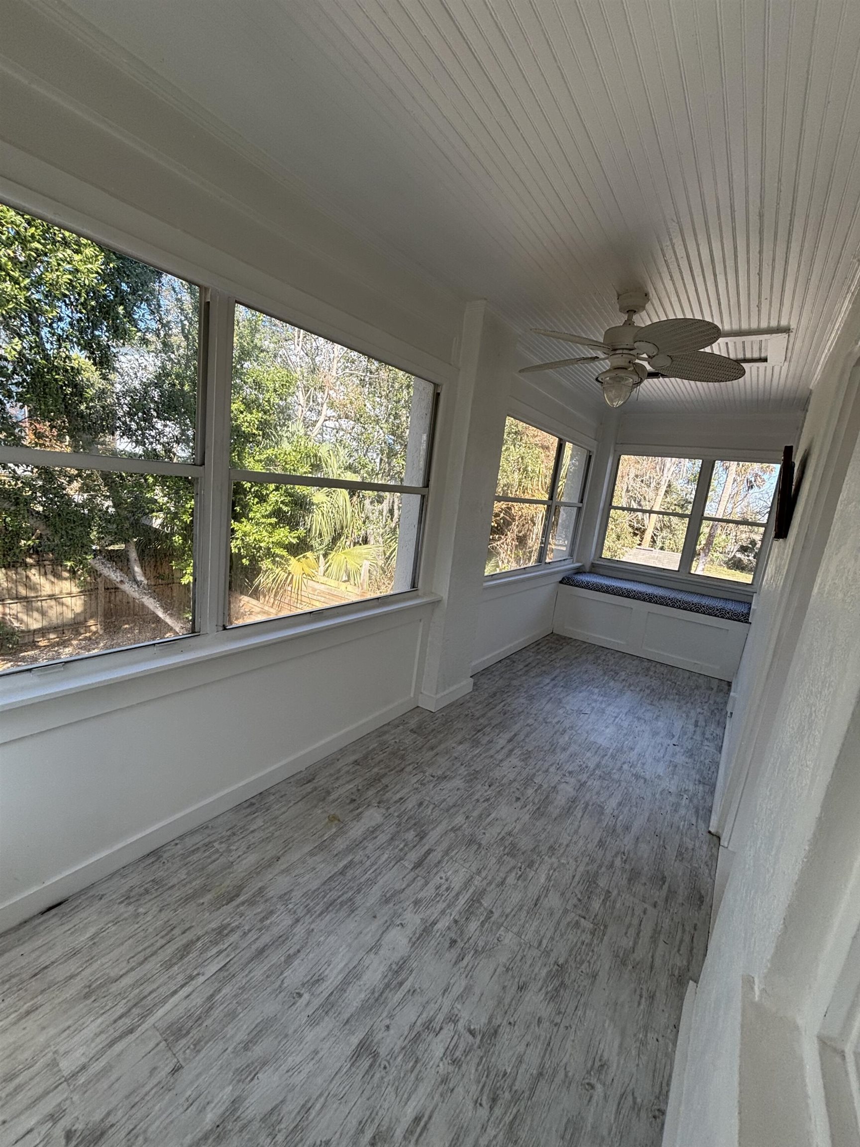 Image 9 of 20 For 50 San Carlos Ave E