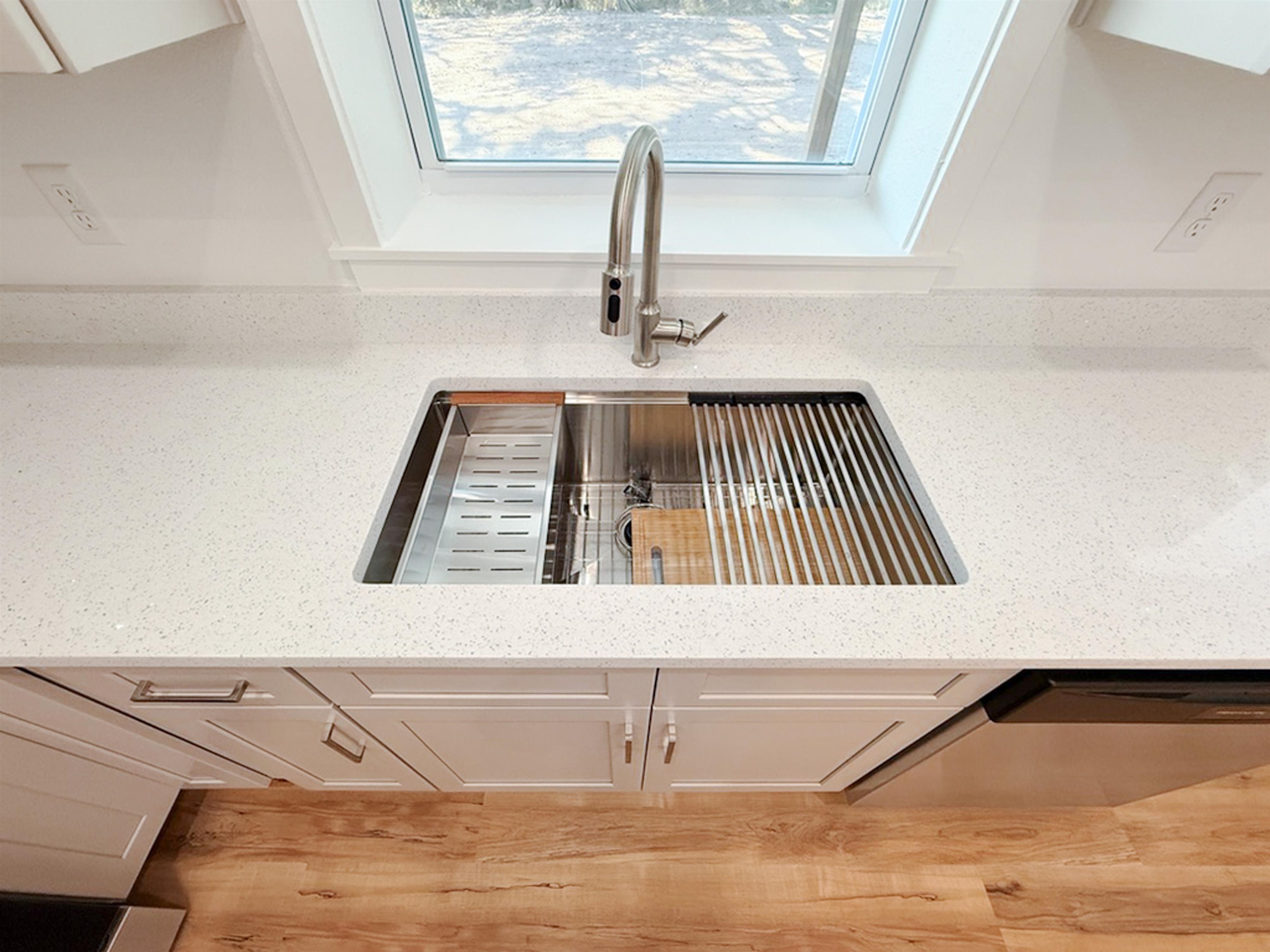 Image 19 of 27 For 724 Dawn Ave