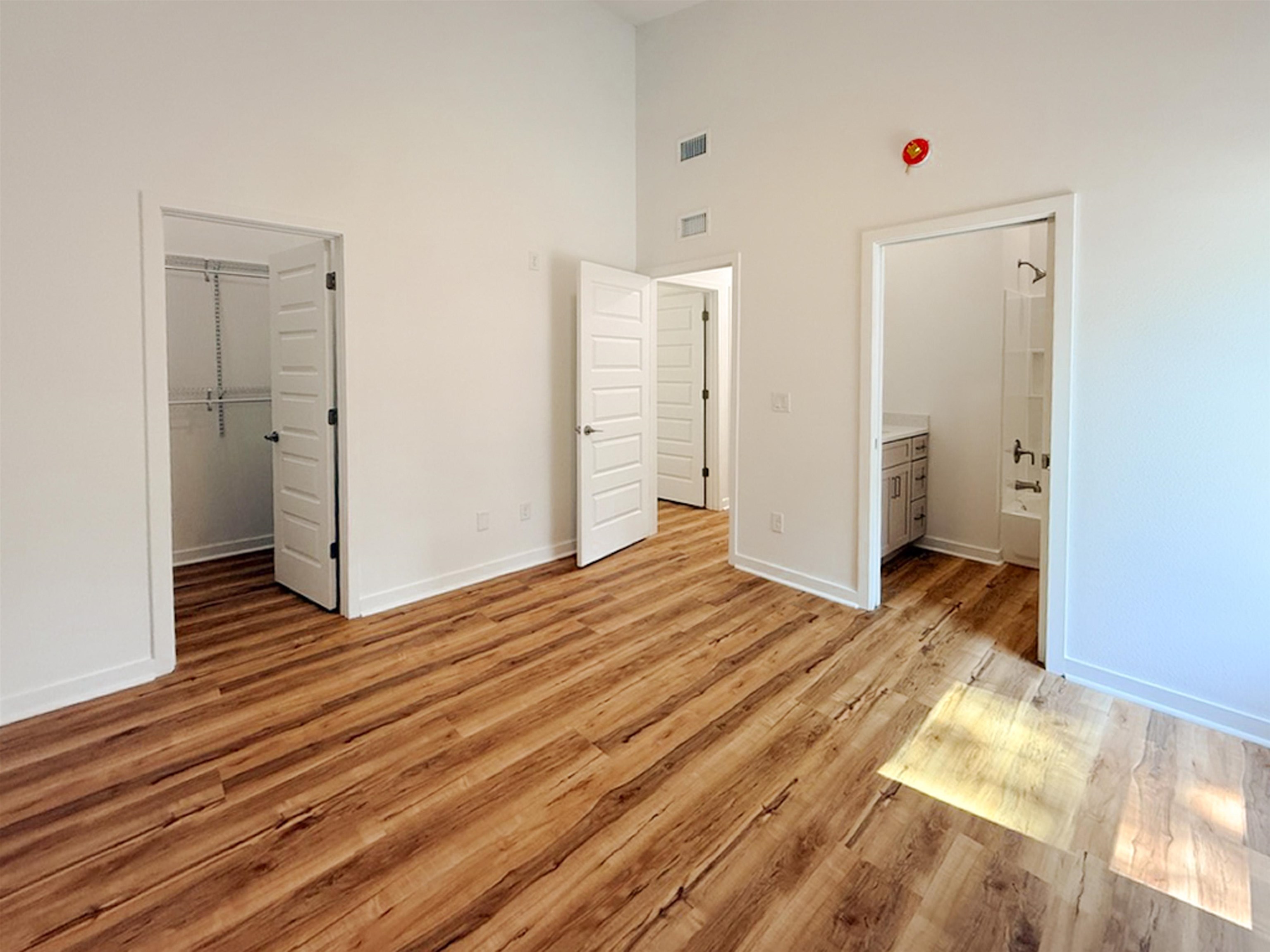 Image 21 of 27 For 724 Dawn Ave