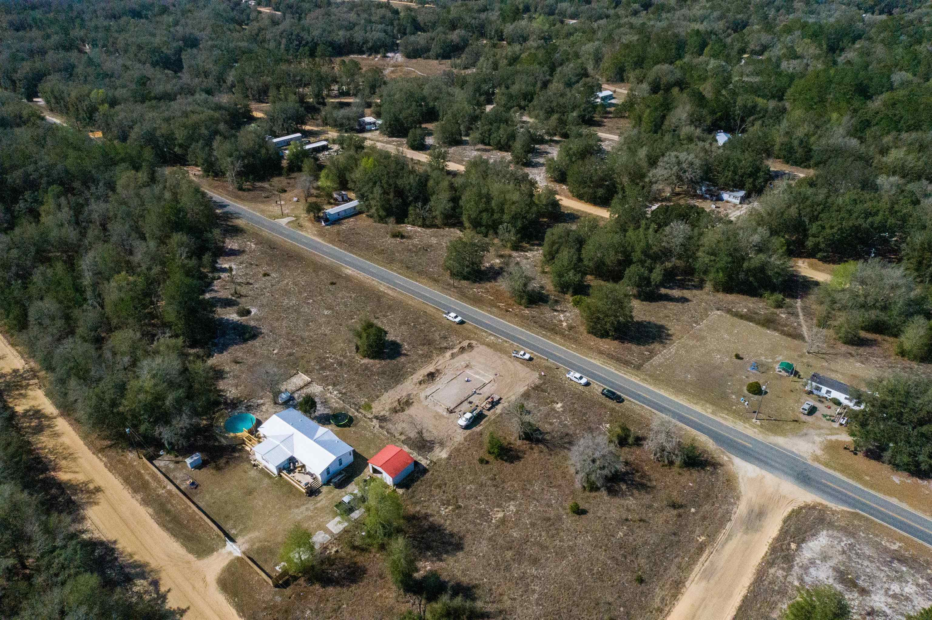 Image 3 of 27 For 724 Dawn Ave