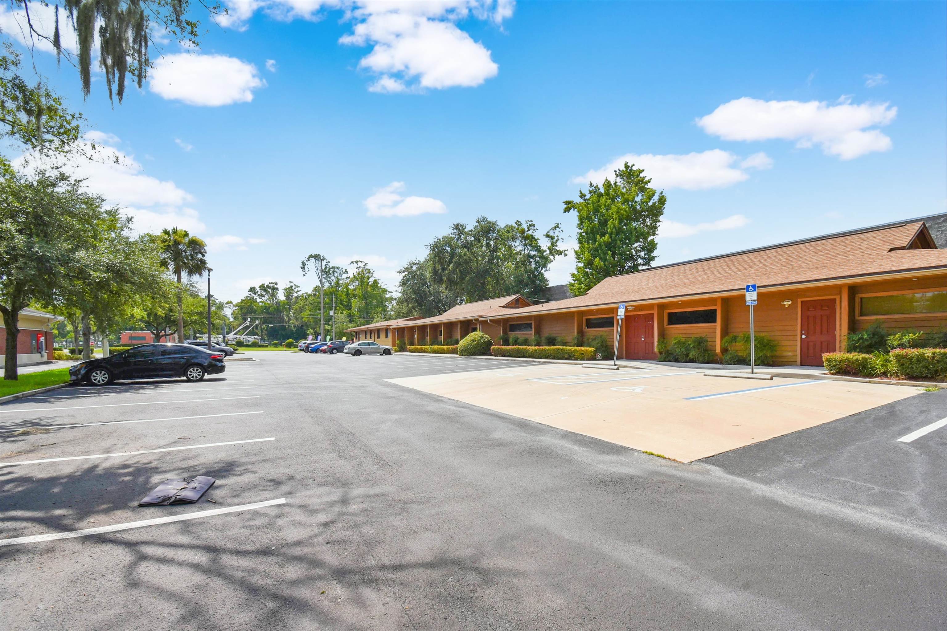 Image 26 of 27 For 953 Lane Ave S