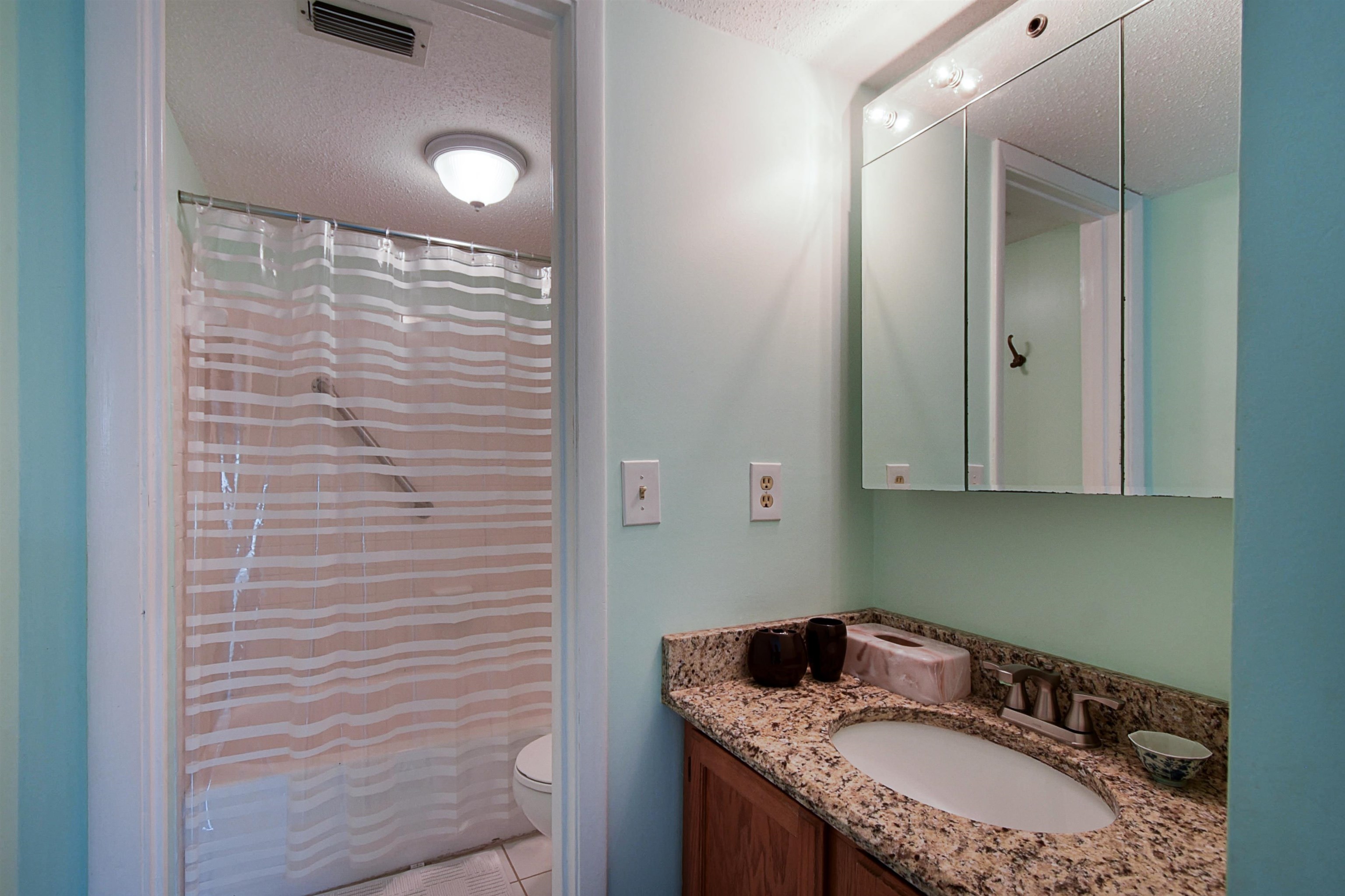 Image 16 of 35 For 6300 A1a South  B3 4th