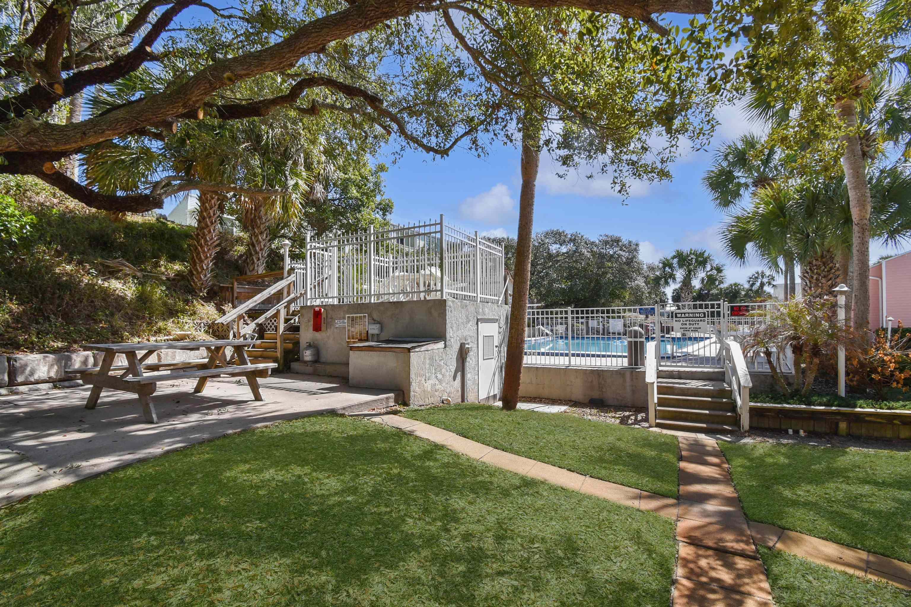 Image 30 of 35 For 6300 A1a South  B3 4th