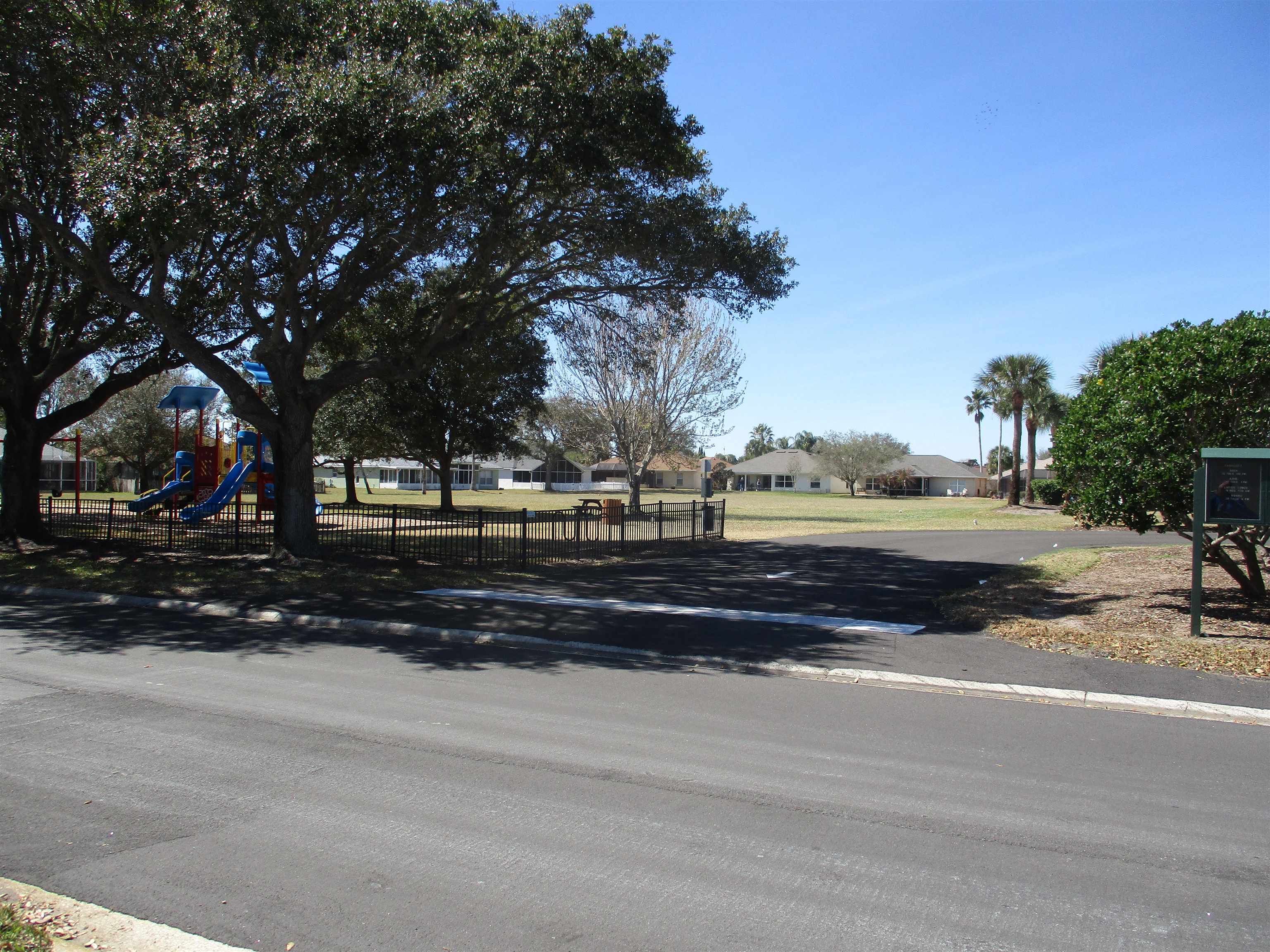 Image 7 of 33 For 649 Nautical Way