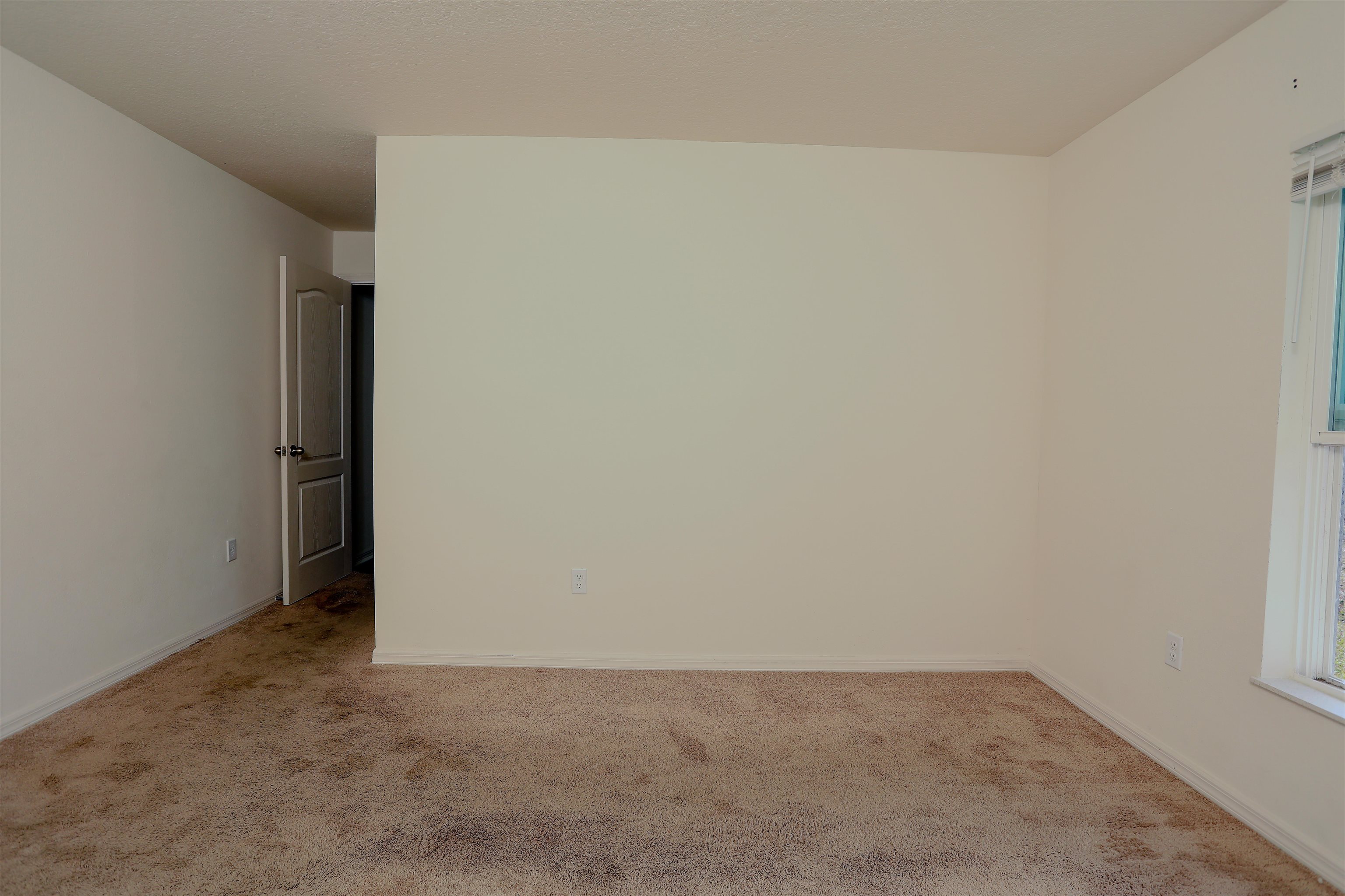 Image 32 of 56 For 30 Riviere Ln