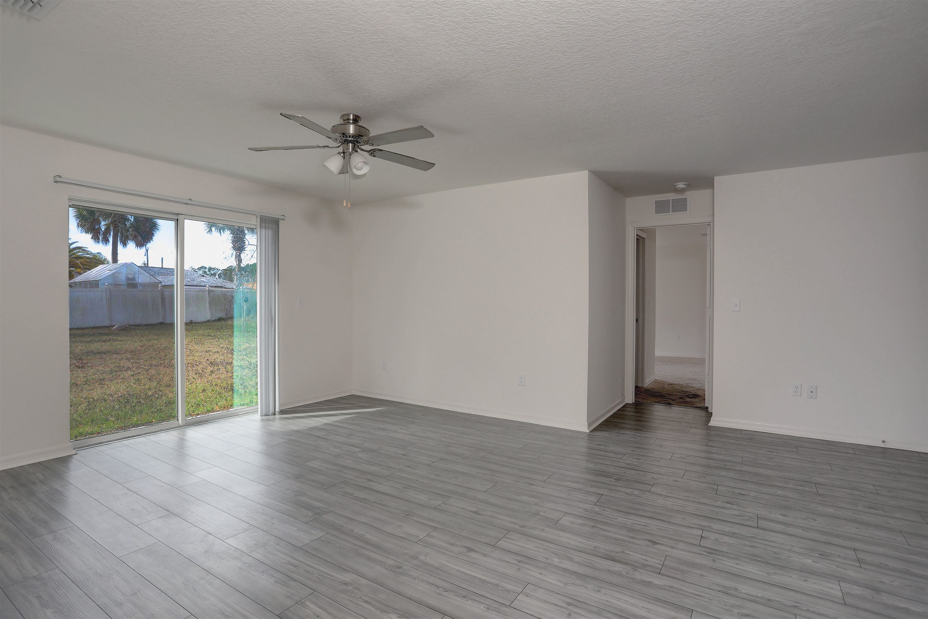 Image 7 of 56 For 30 Riviere Ln