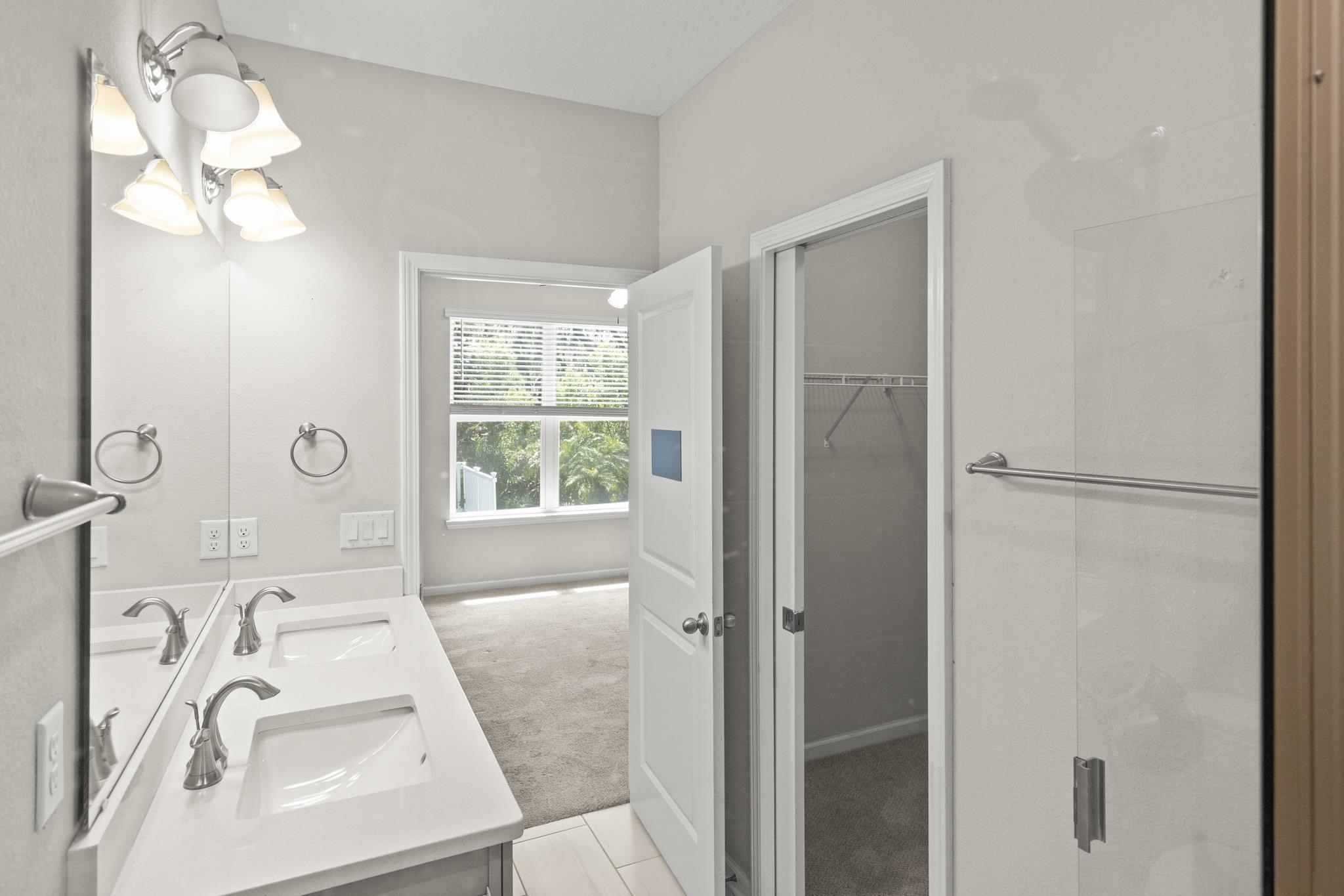 Image 11 of 43 For 77 Leeward Island Dr