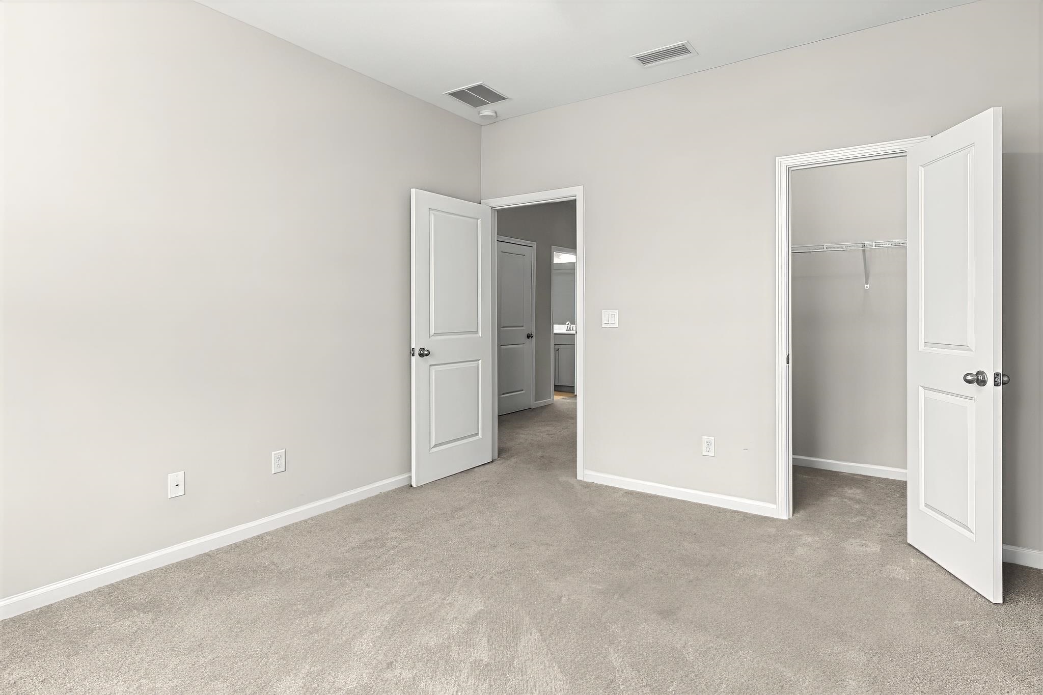 Image 20 of 43 For 77 Leeward Island Dr