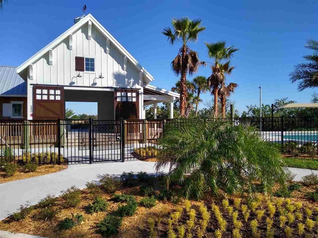 Image 30 of 43 For 77 Leeward Island Dr