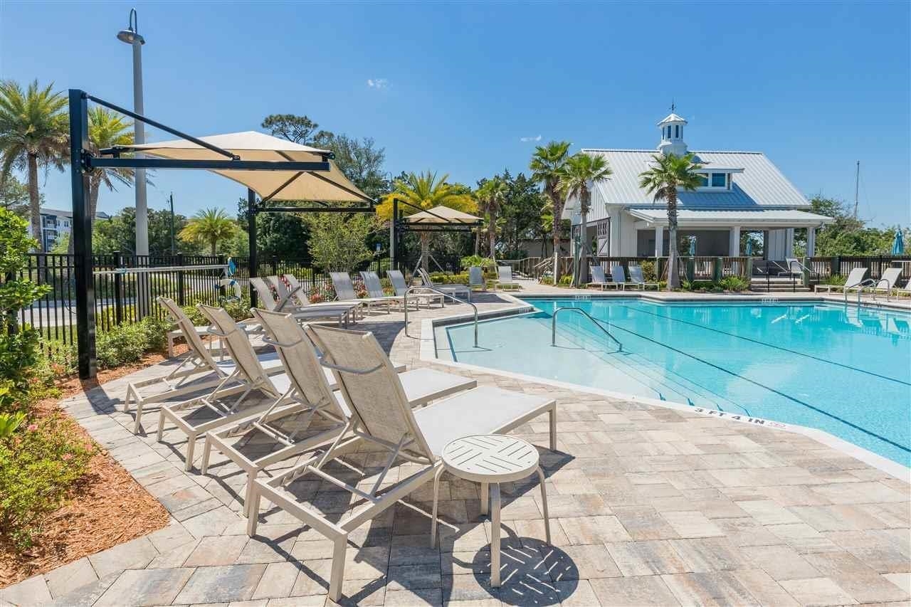 Image 32 of 43 For 77 Leeward Island Dr