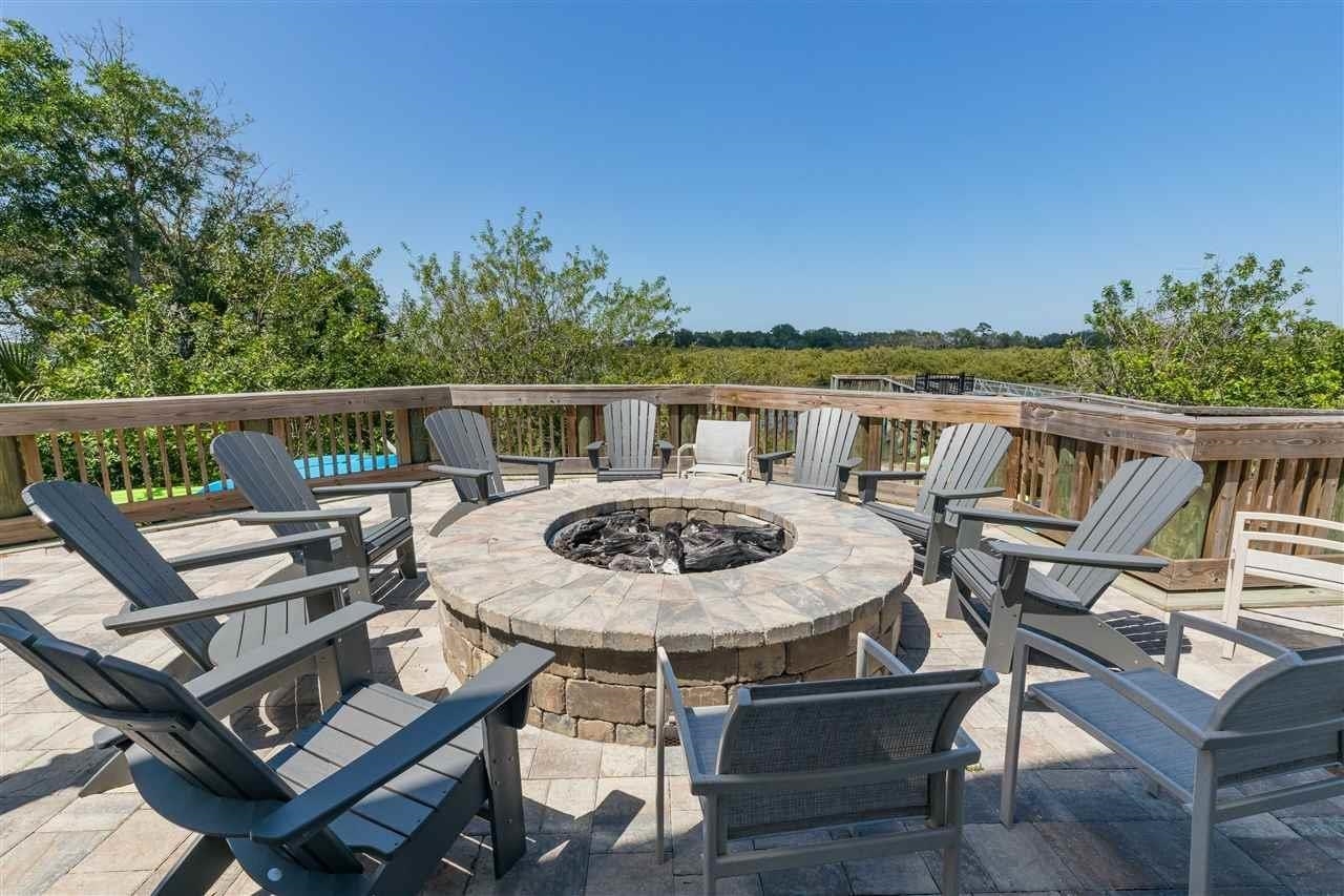 Image 37 of 43 For 77 Leeward Island Dr