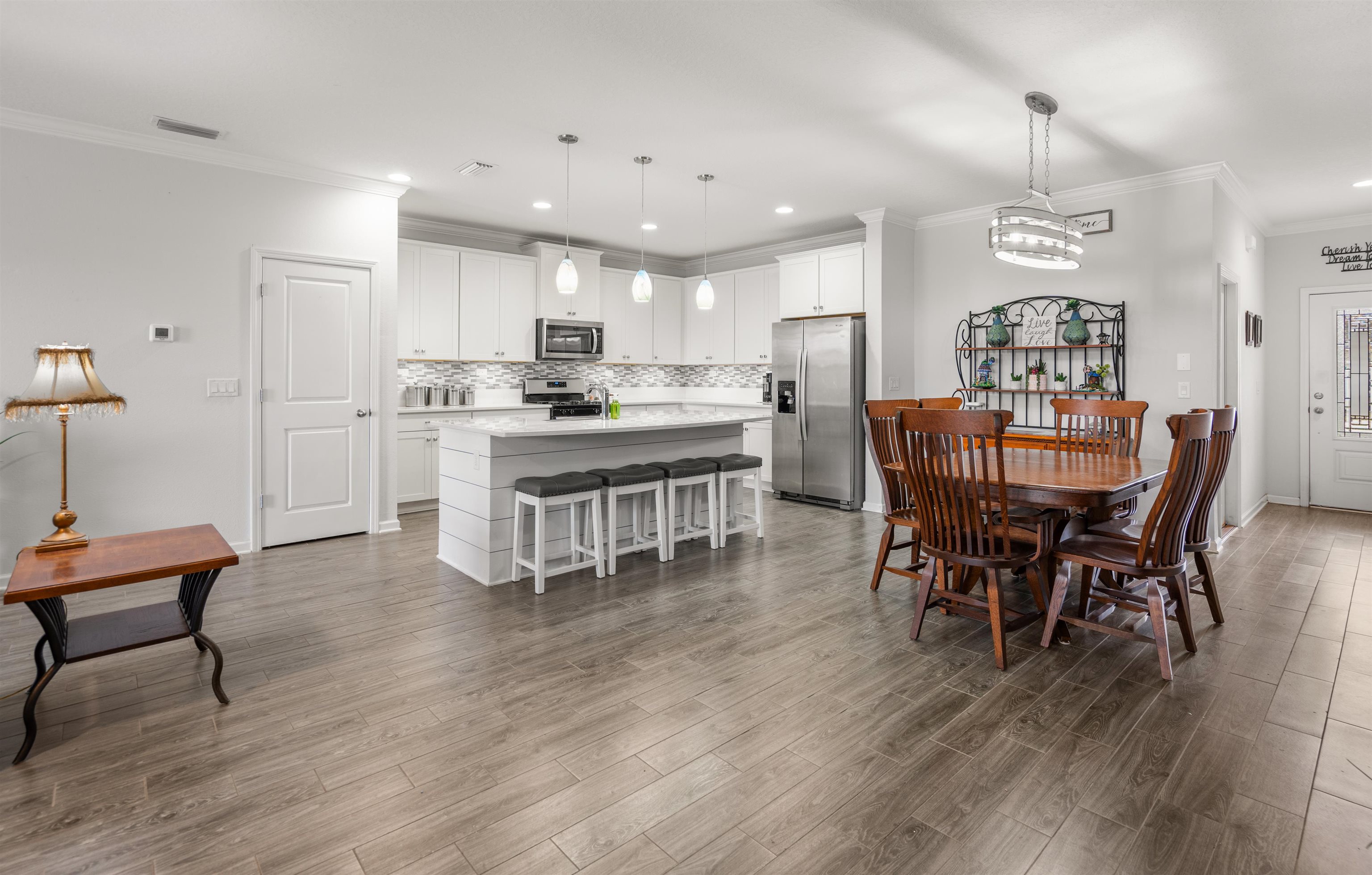 Image 11 of 45 For 56 Leeward Island Dr