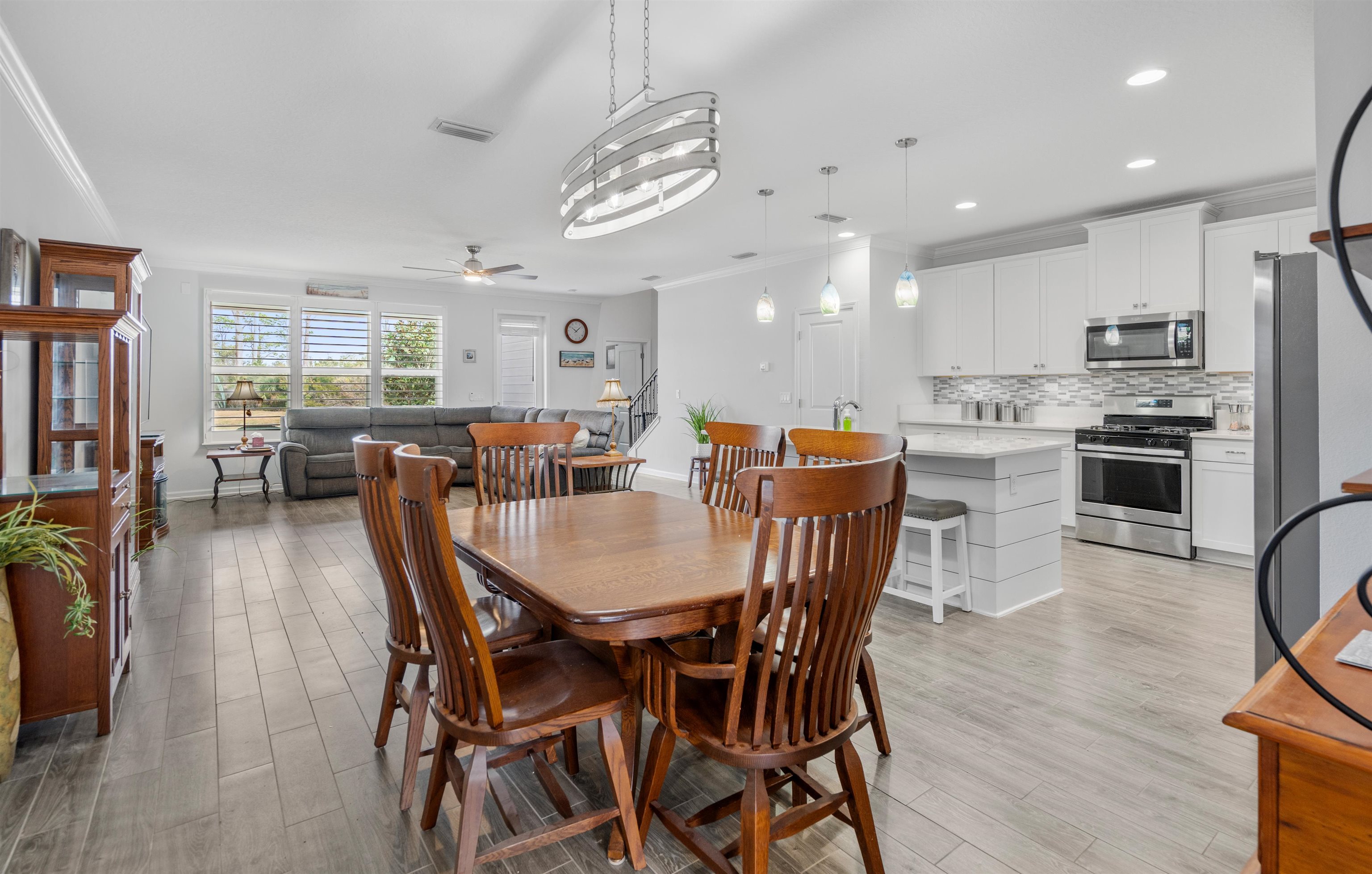 Image 3 of 45 For 56 Leeward Island Dr