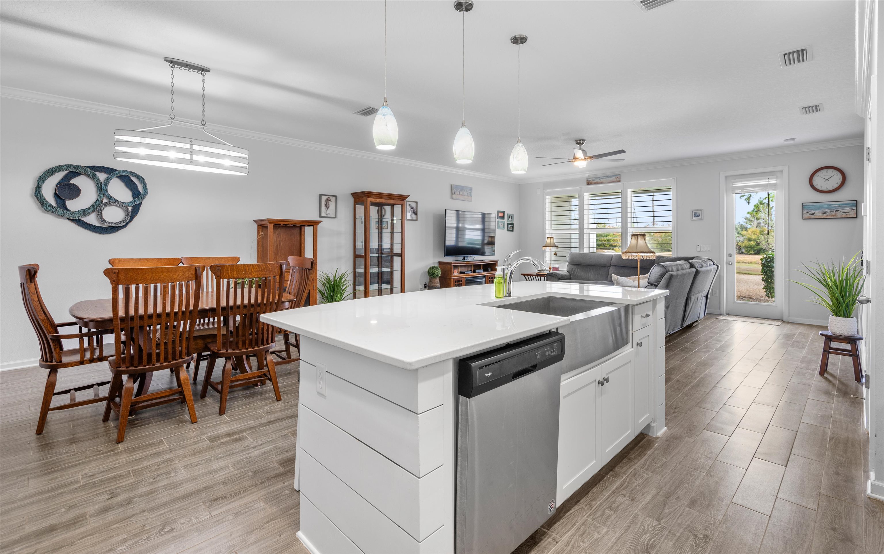 Image 4 of 45 For 56 Leeward Island Dr