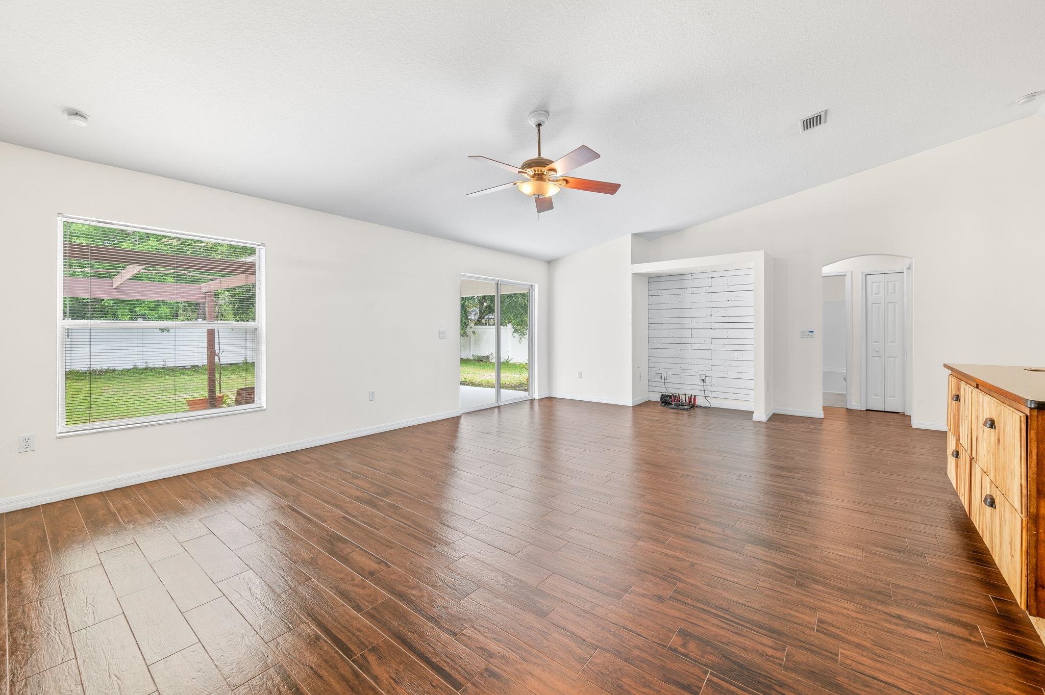 Image 11 of 45 For 17 Porter Lane