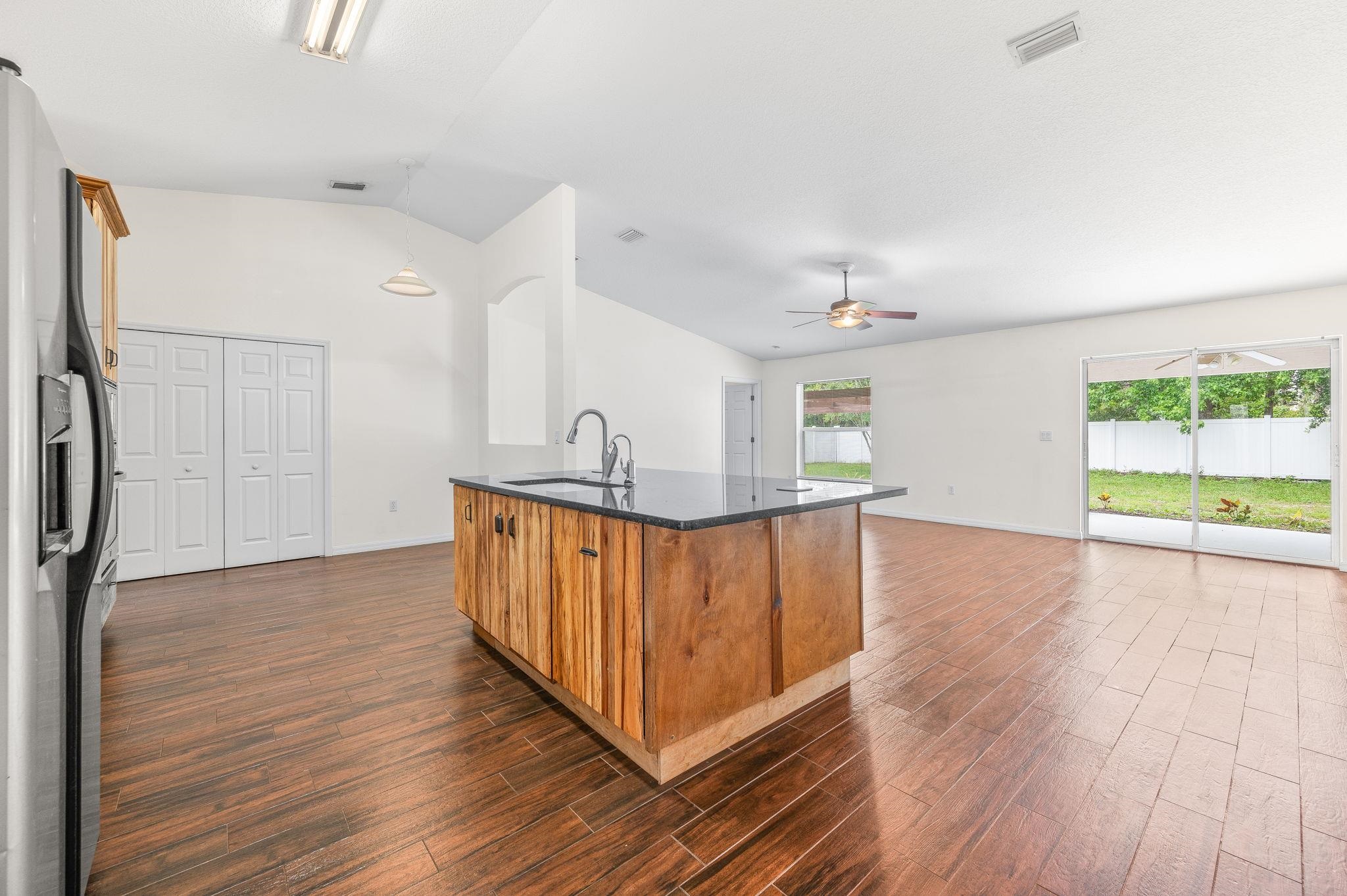 Image 14 of 45 For 17 Porter Lane