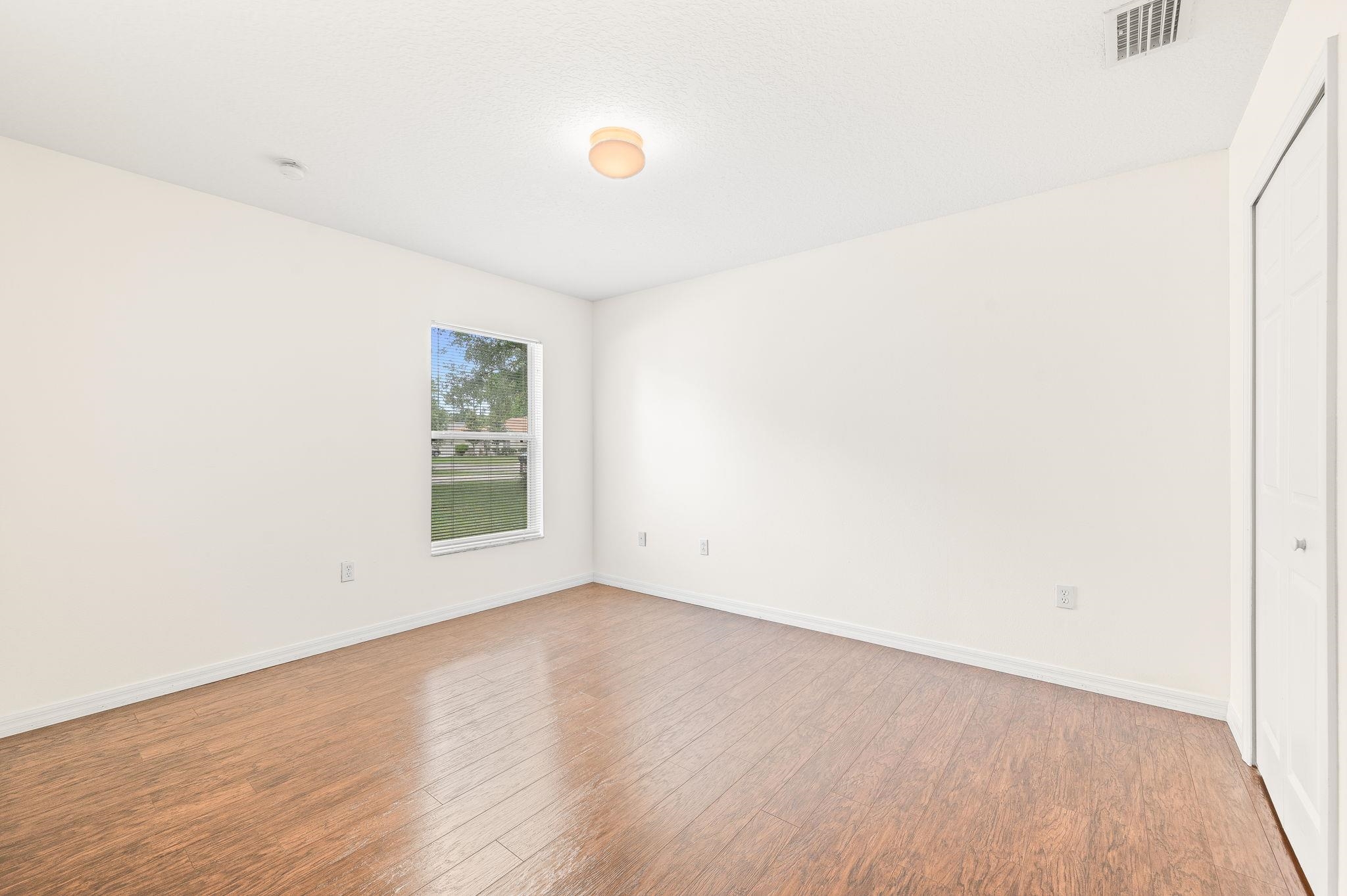 Image 26 of 45 For 17 Porter Lane