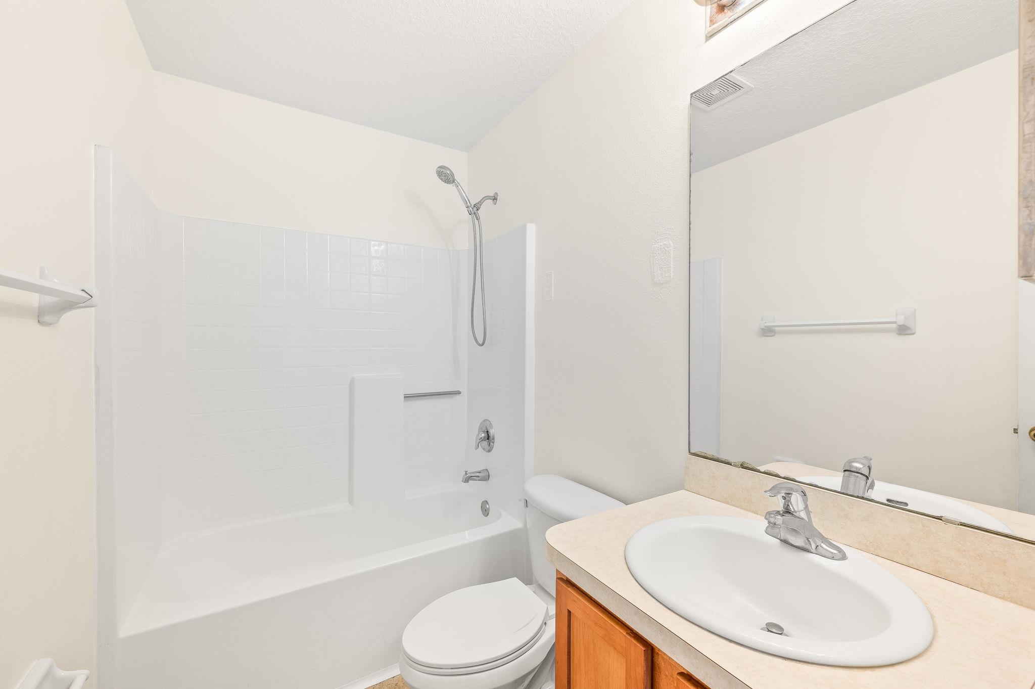 Image 28 of 45 For 17 Porter Lane