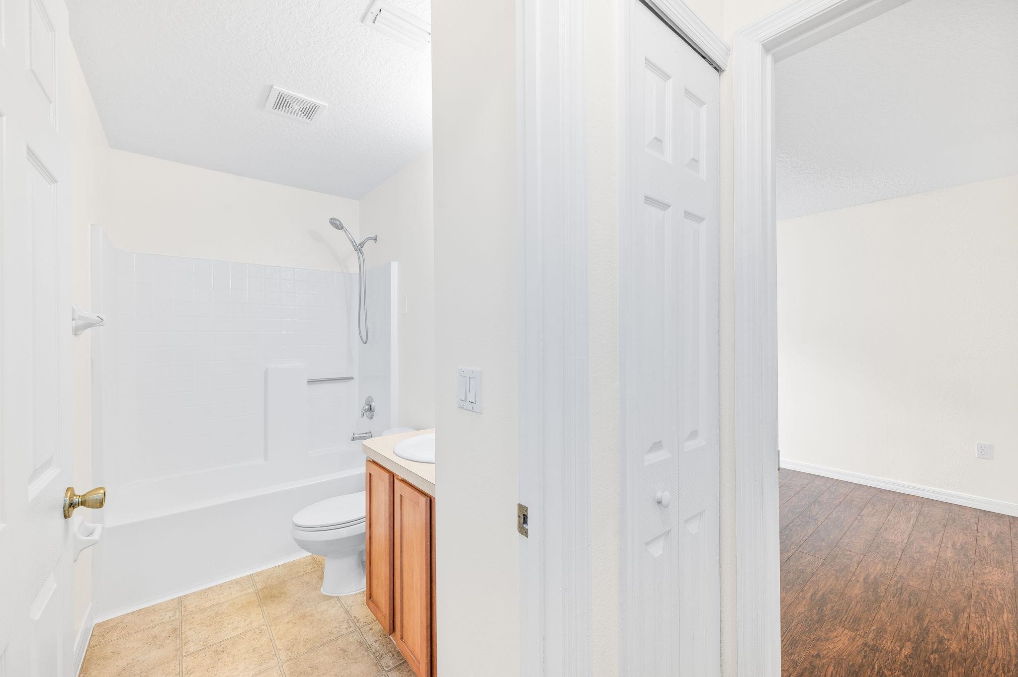 Image 29 of 45 For 17 Porter Lane