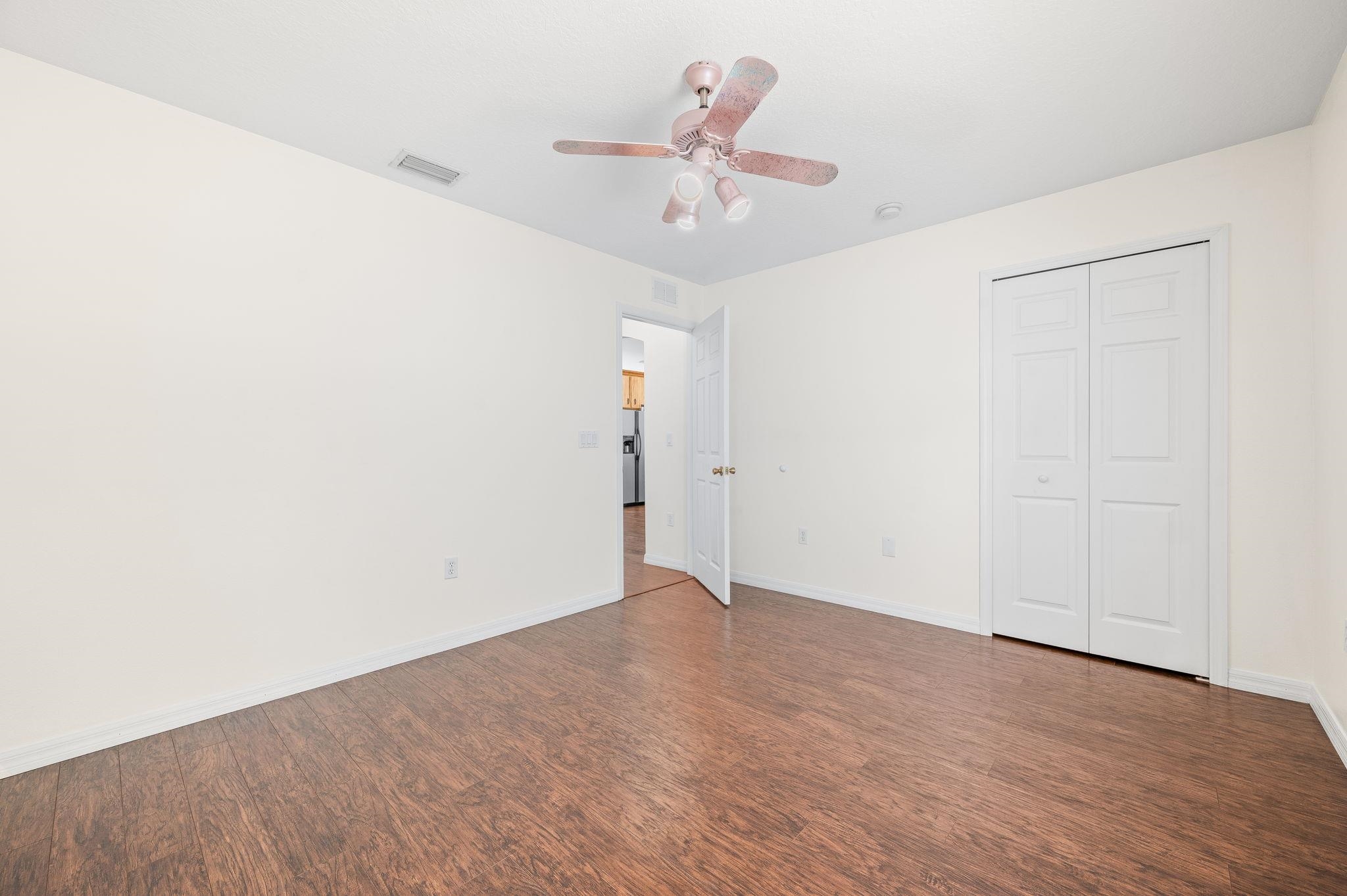 Image 32 of 45 For 17 Porter Lane