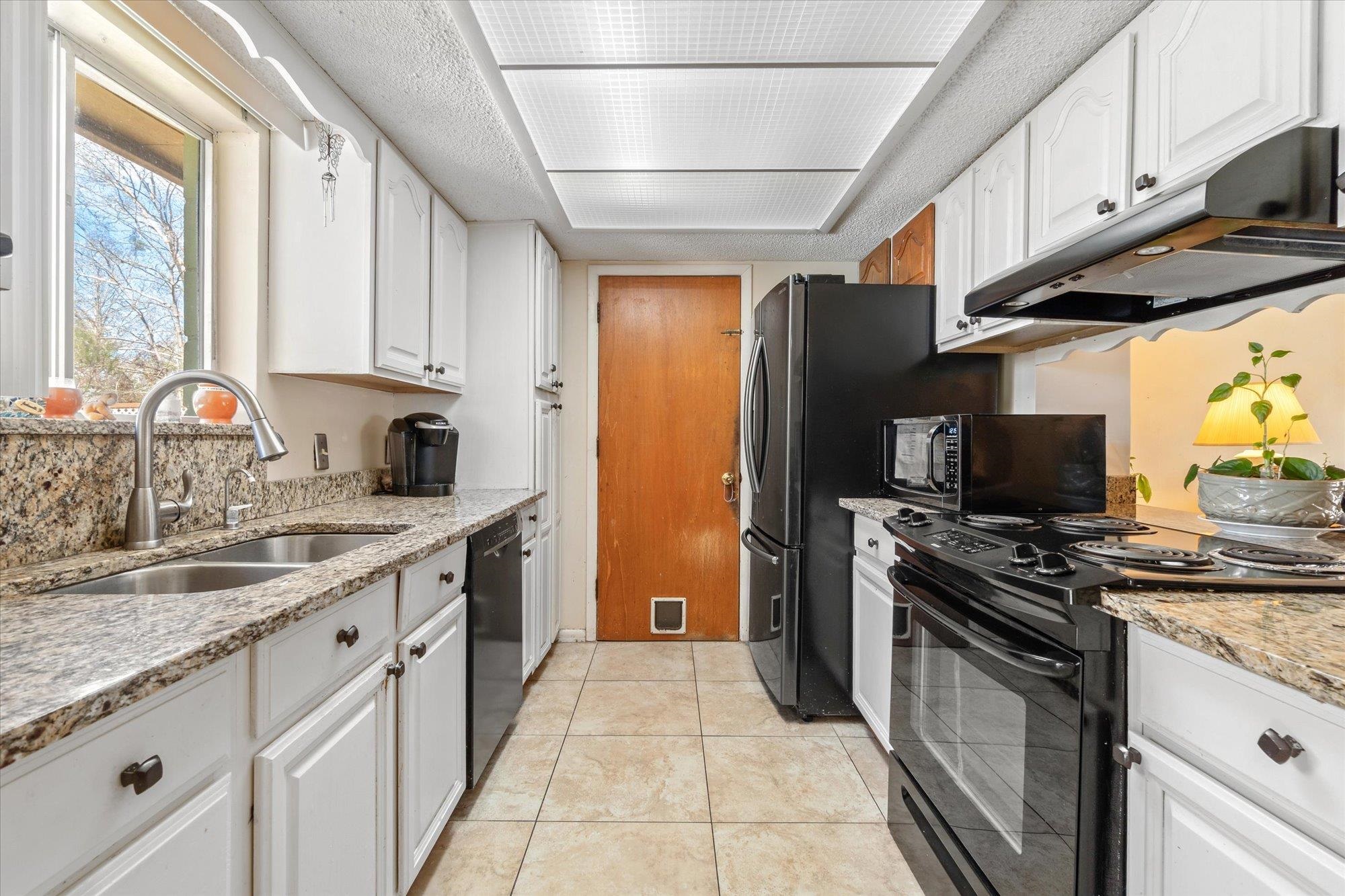 Image 11 of 42 For 322 Palmwood Ct