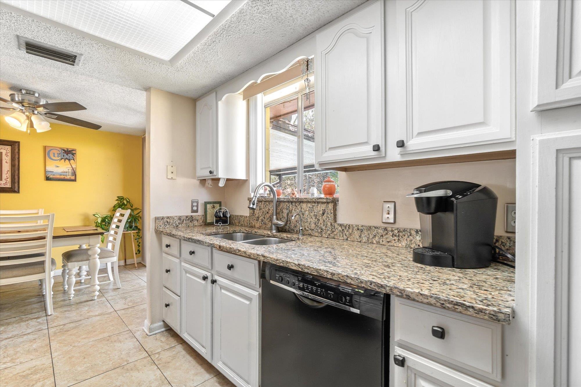 Image 13 of 42 For 322 Palmwood Ct