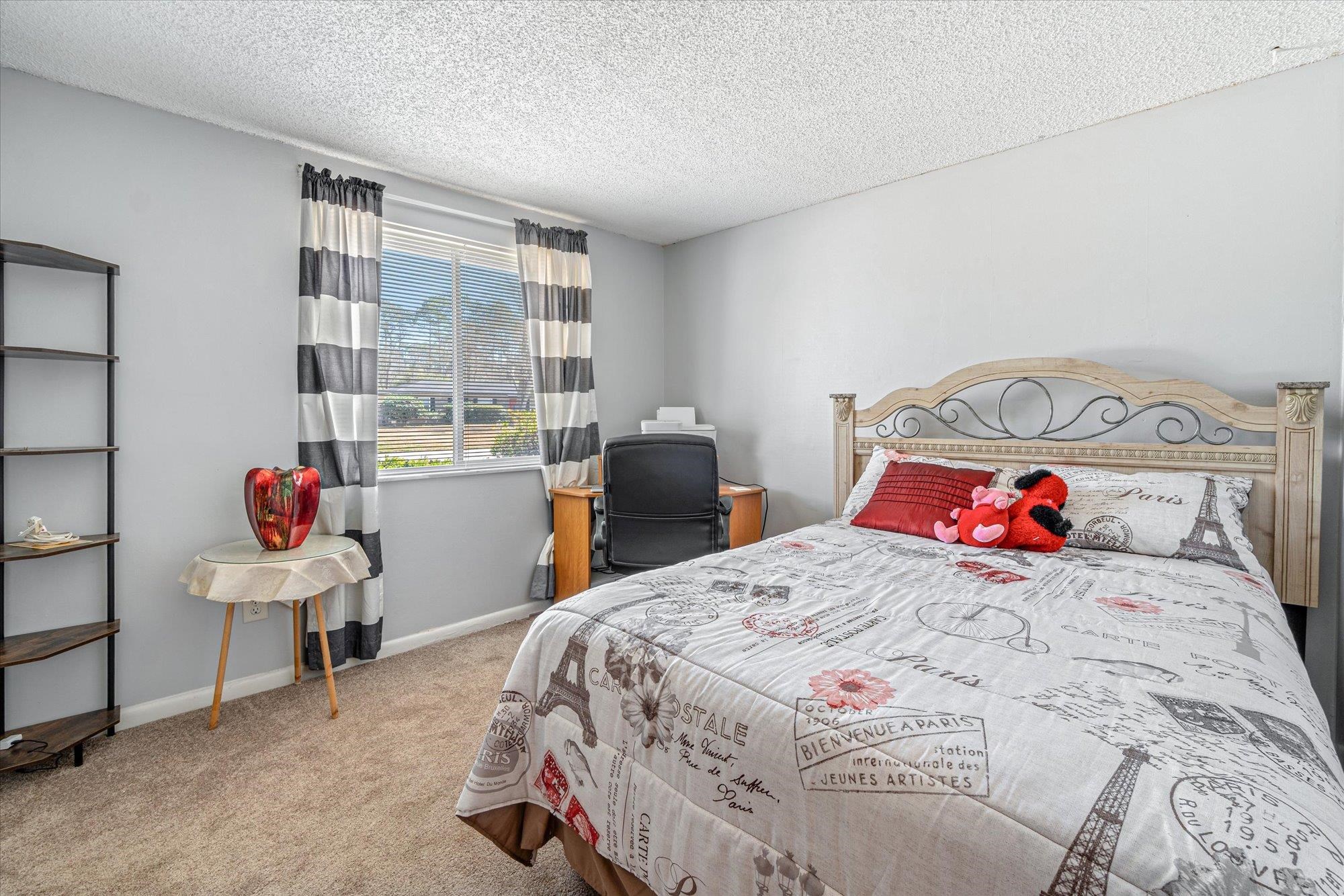 Image 19 of 42 For 322 Palmwood Ct