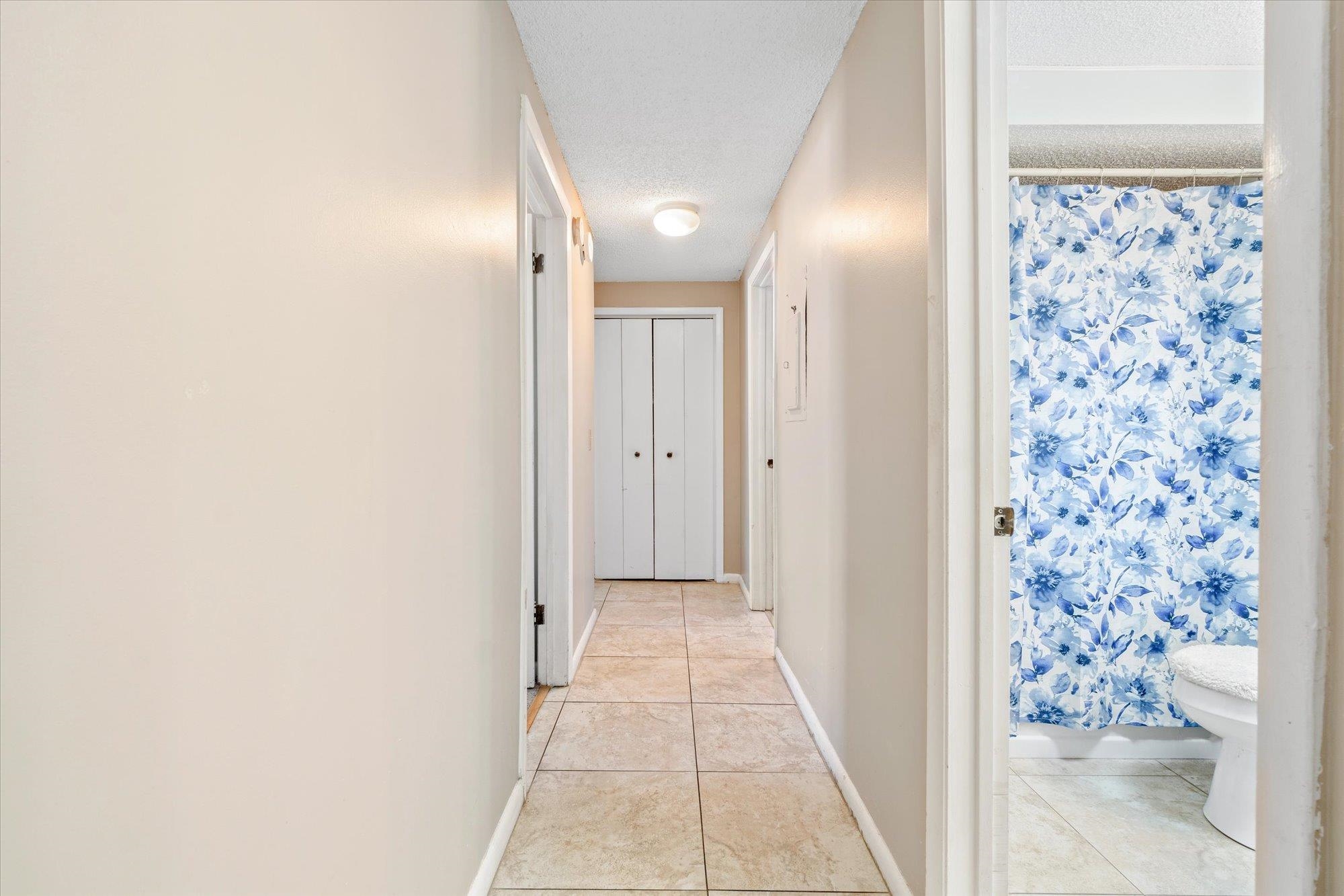 Image 21 of 42 For 322 Palmwood Ct