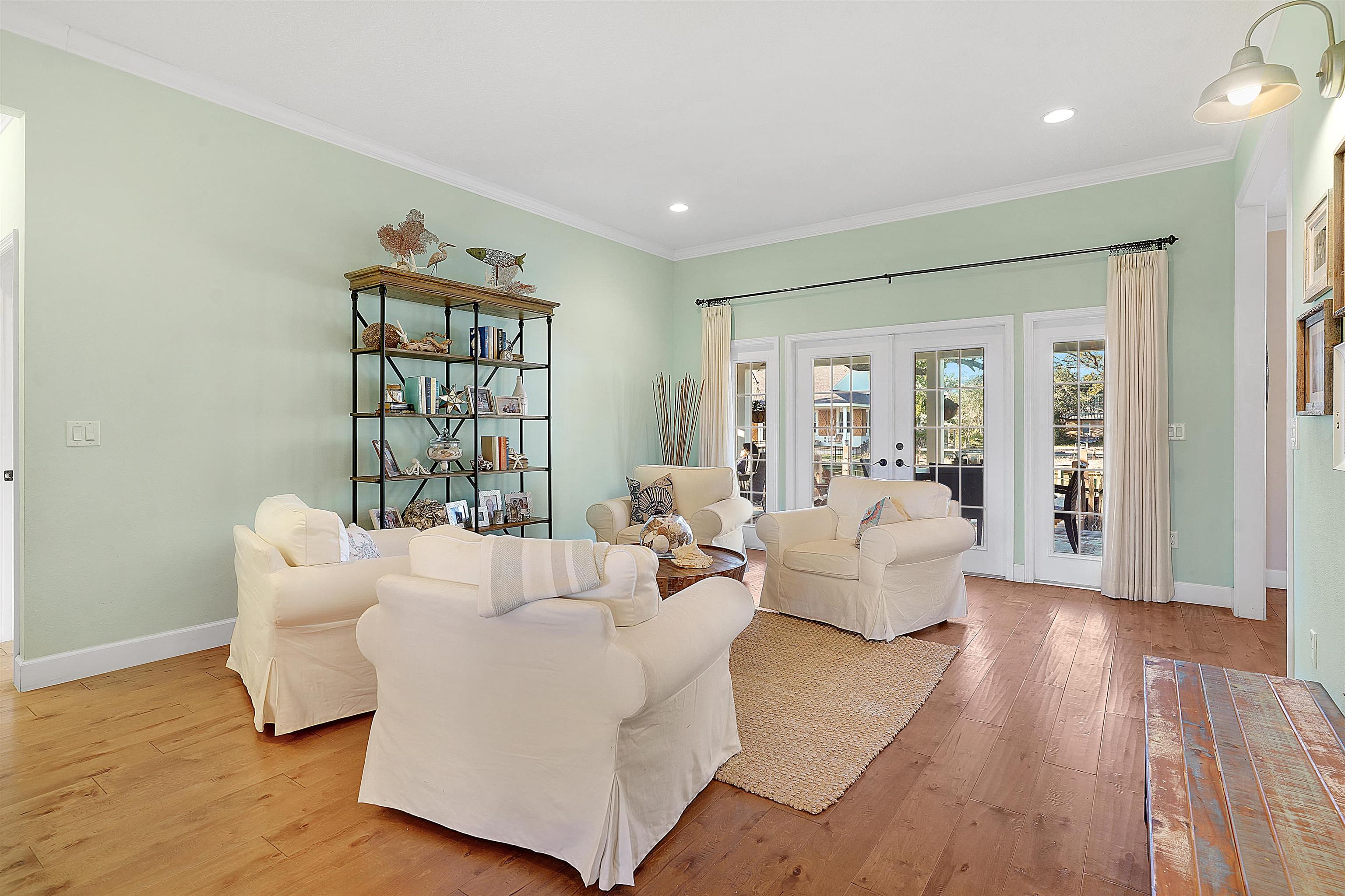 Image 21 of 54 For 248 Pizarro Rd